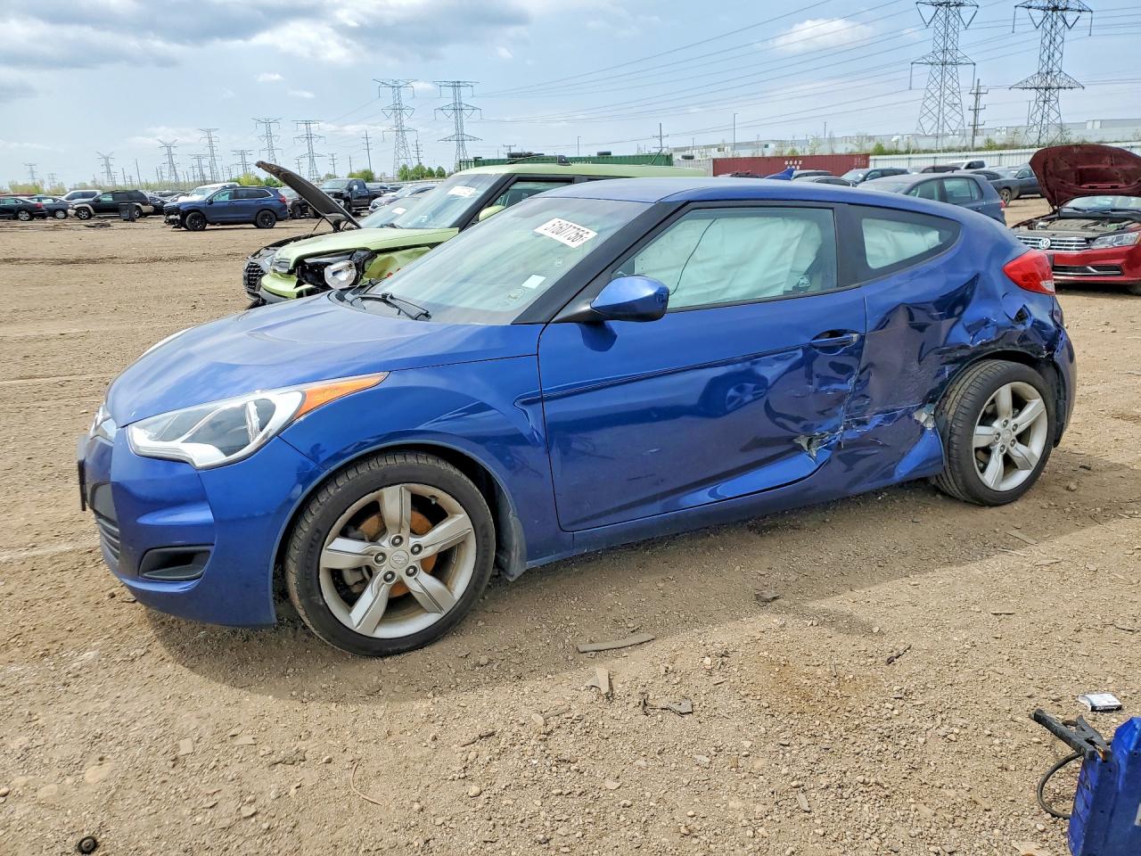 2015 Hyundai Veloster Base Blue vin: KMHTC6AD9FU241531