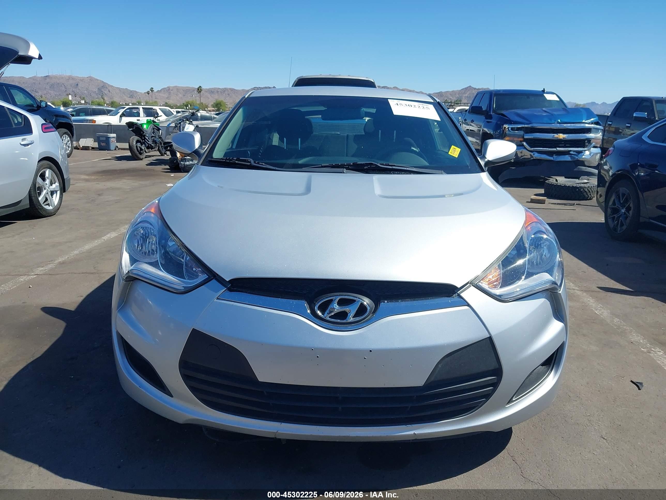 2016 Hyundai Veloster Серый vin: KMHTC6AD9GU289161