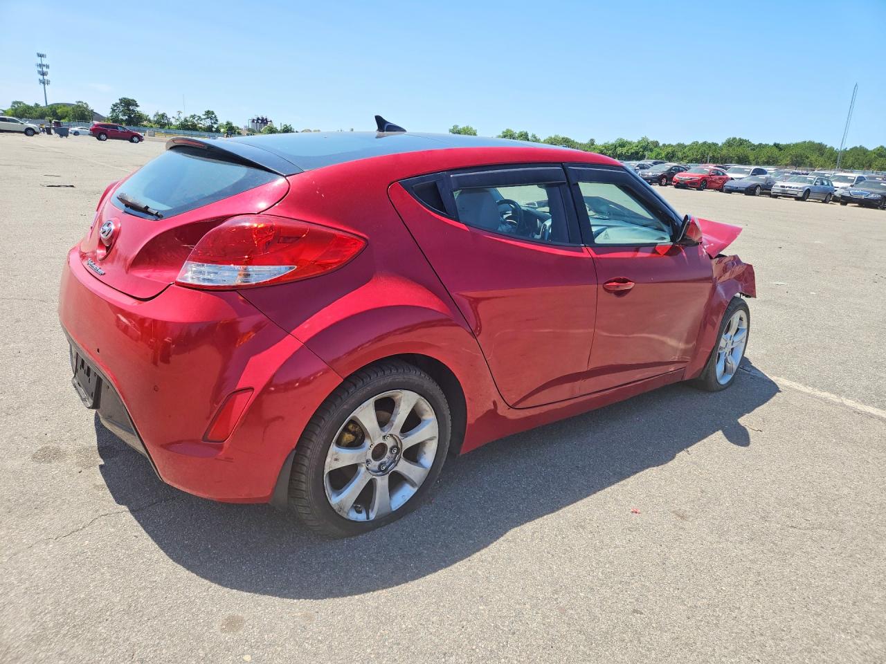2012 Hyundai Veloster Base Red vin: KMHTC6ADXCU050812