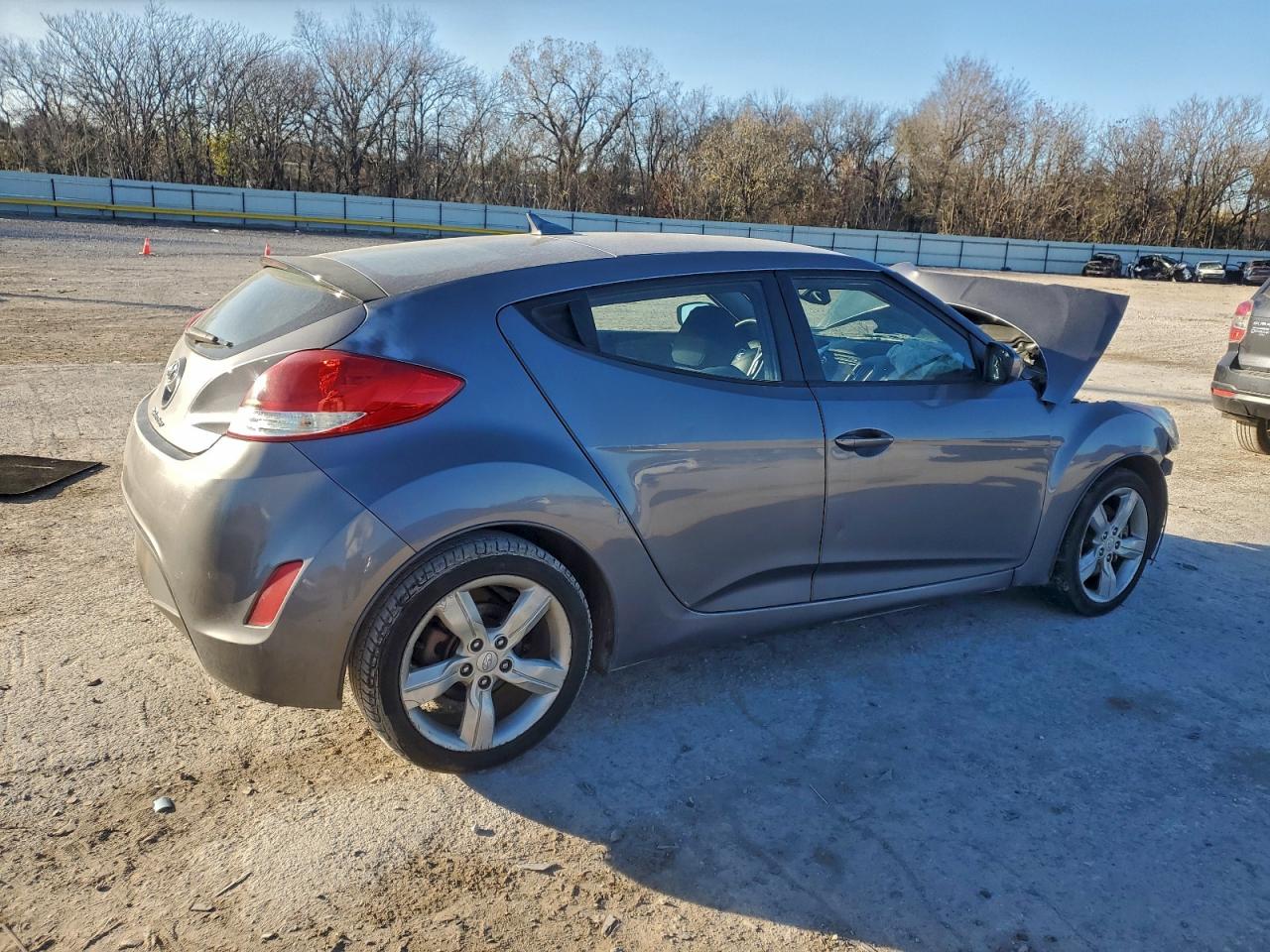 2013 Hyundai Veloster Charcoal vin: KMHTC6ADXDU095122