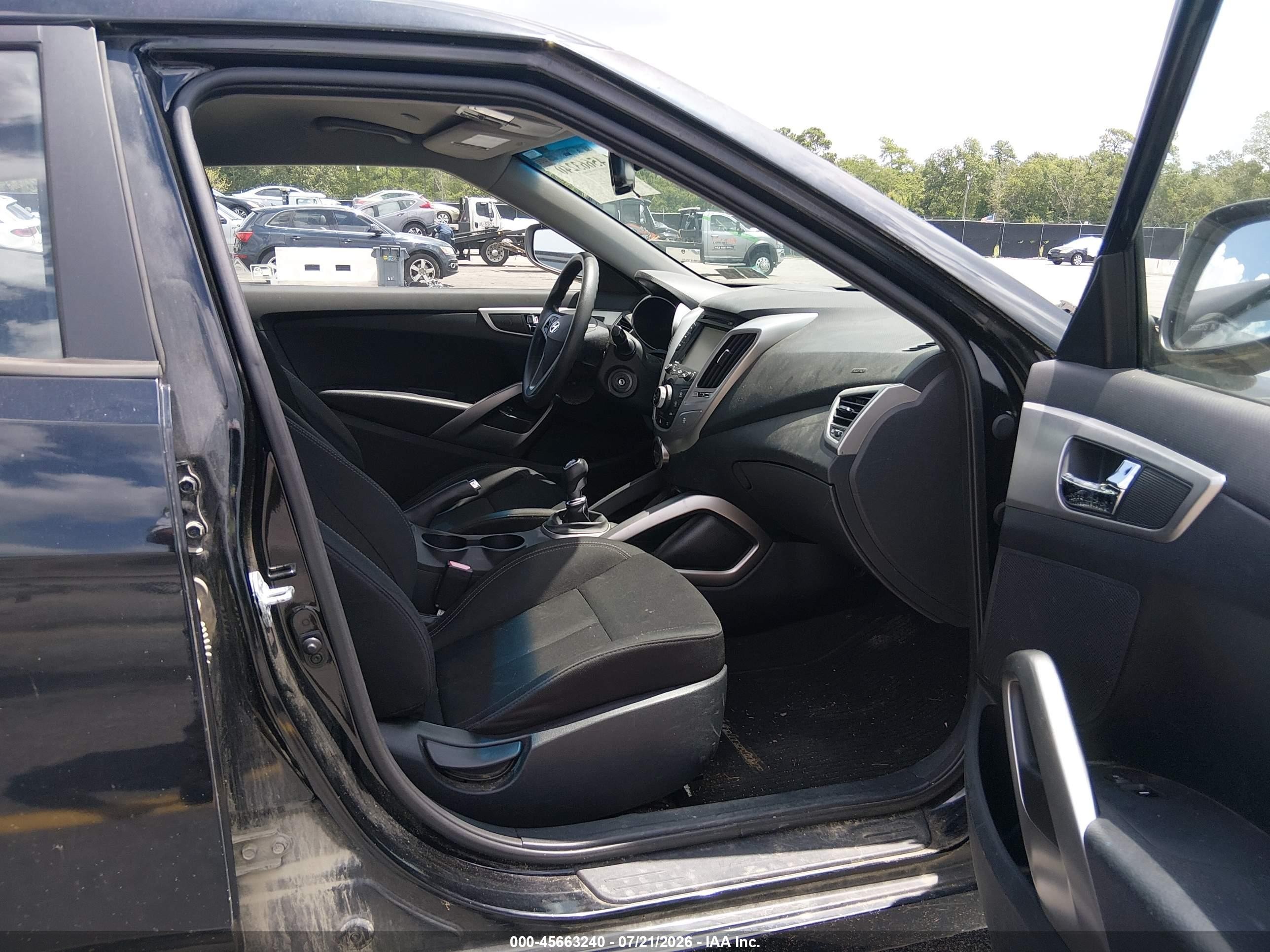2013 Hyundai Veloster Base W/black Black vin: KMHTC6ADXDU103333