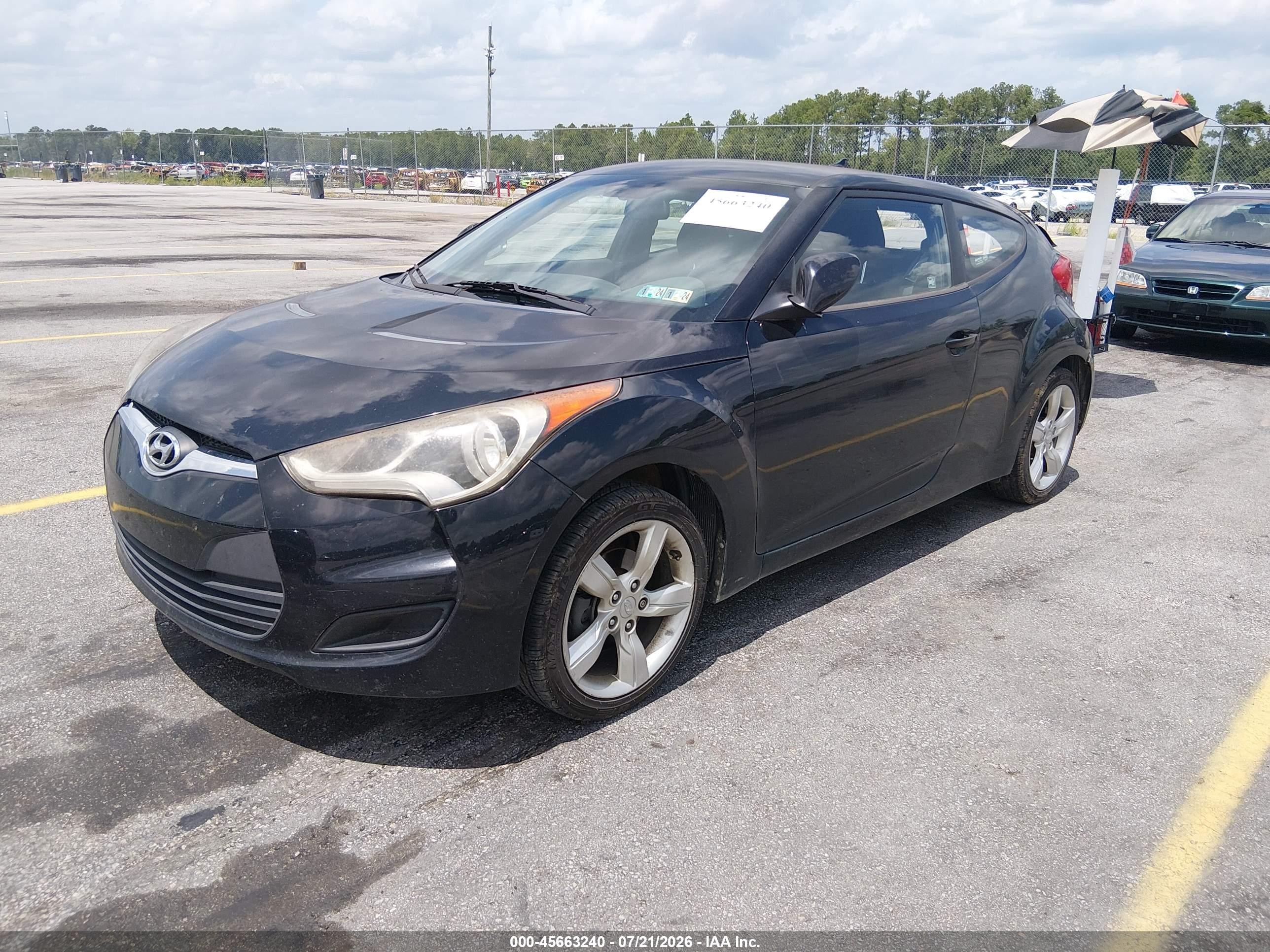 2013 Hyundai Veloster Base W/black Black vin: KMHTC6ADXDU103333