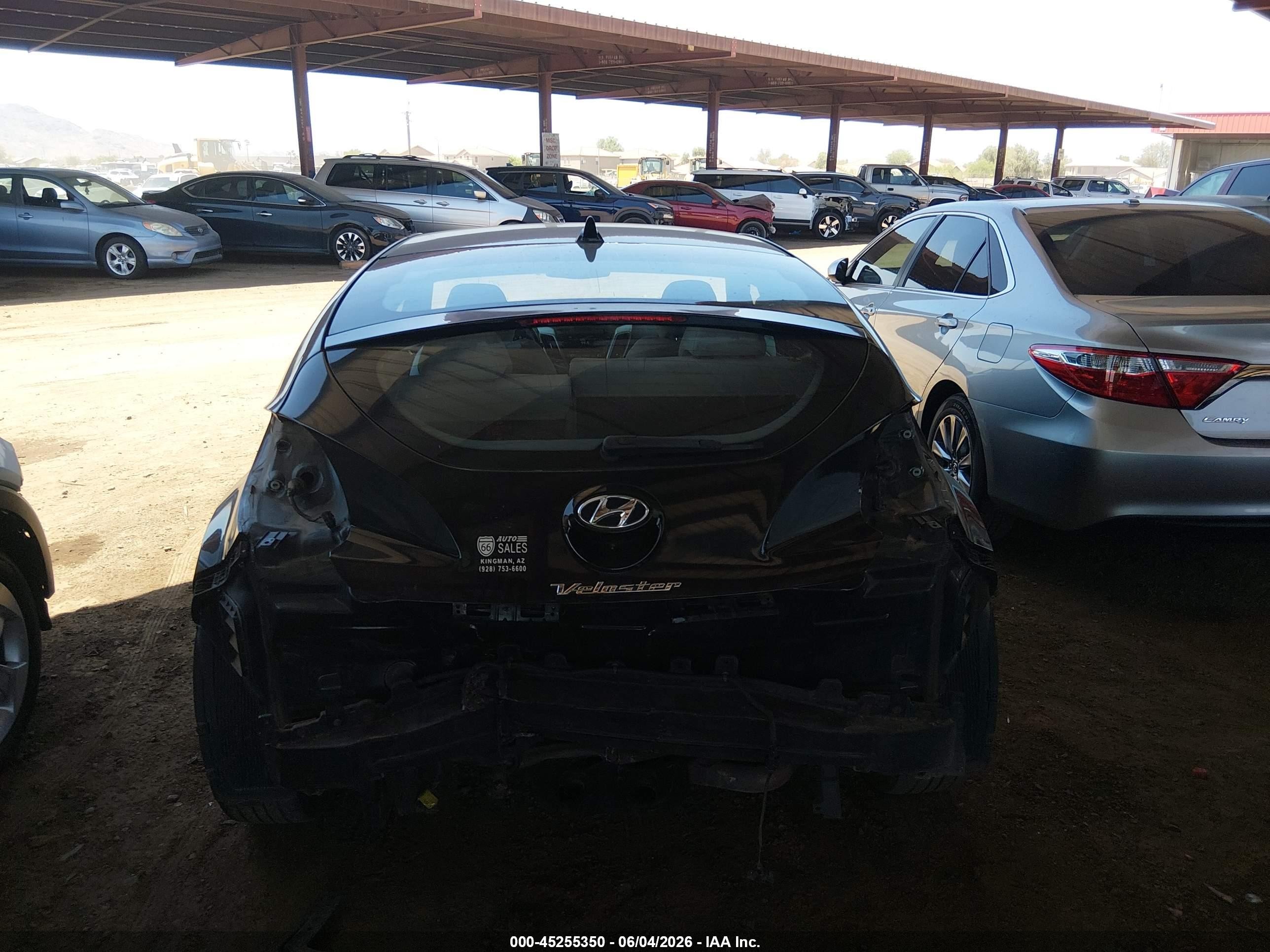 2013 Hyundai Veloster Base W/gray Black vin: KMHTC6ADXDU103977