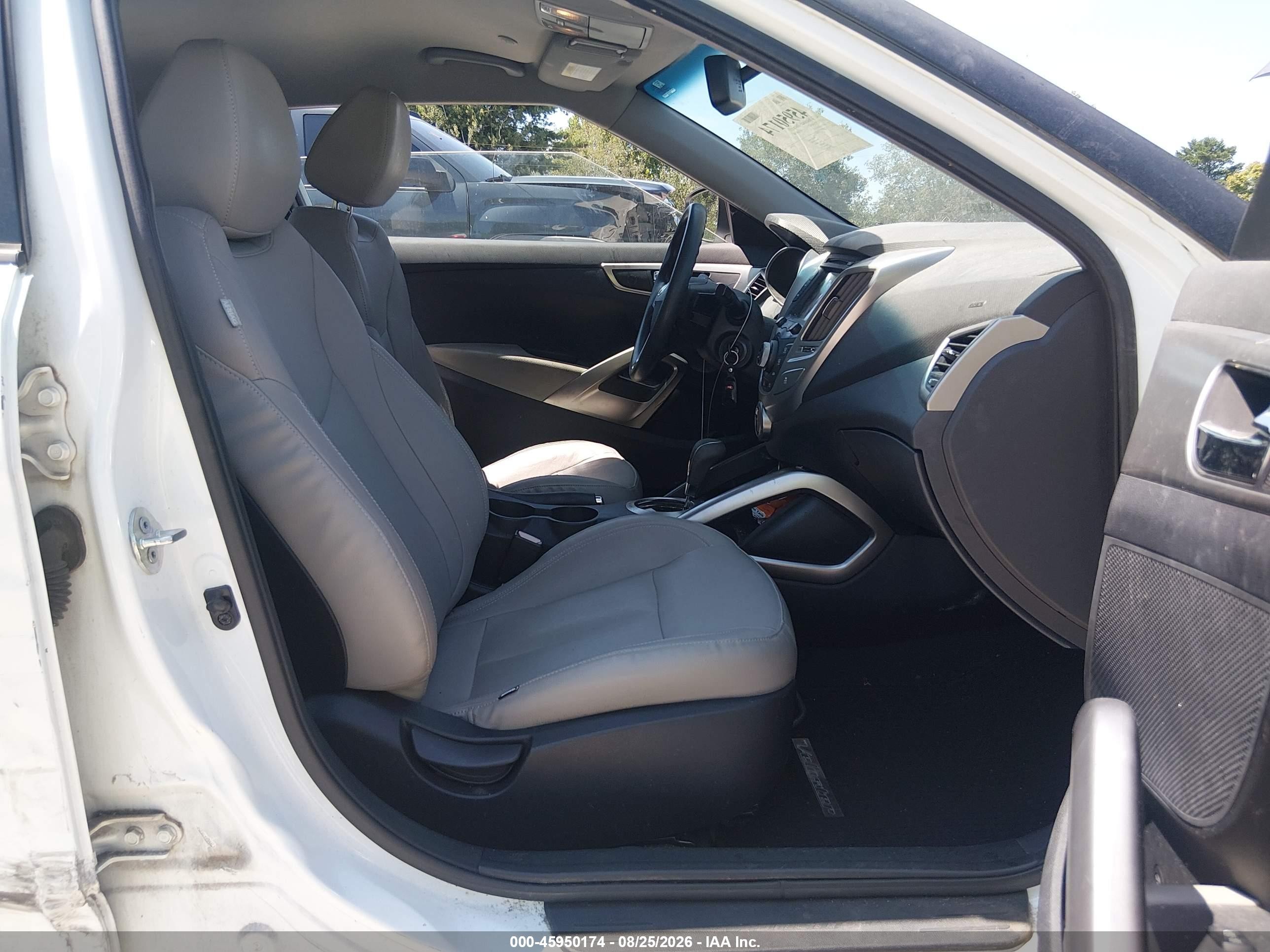 2013 Hyundai Veloster Base W/gray Белый vin: KMHTC6ADXDU111240