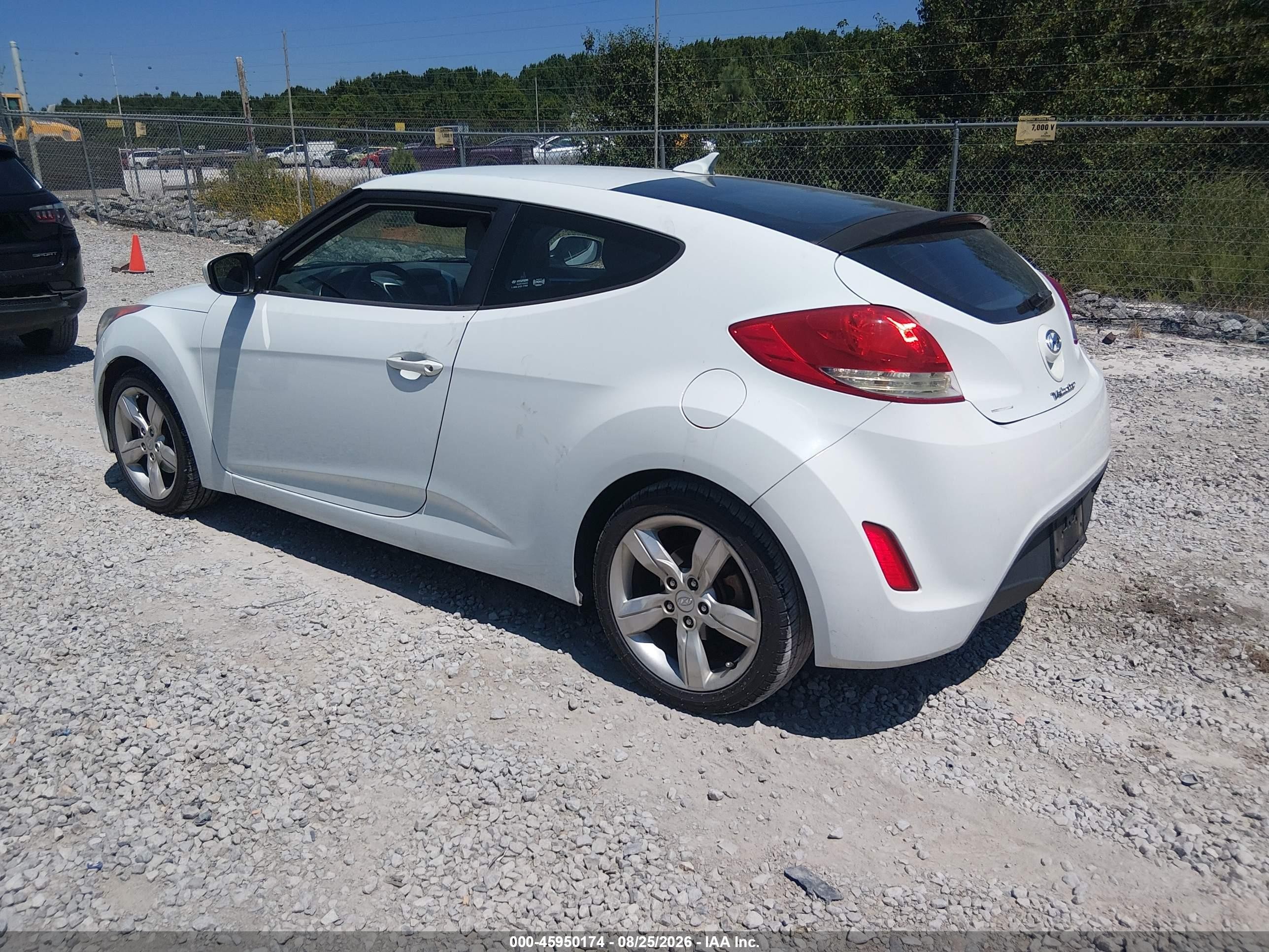 2013 Hyundai Veloster Base W/gray Белый vin: KMHTC6ADXDU111240