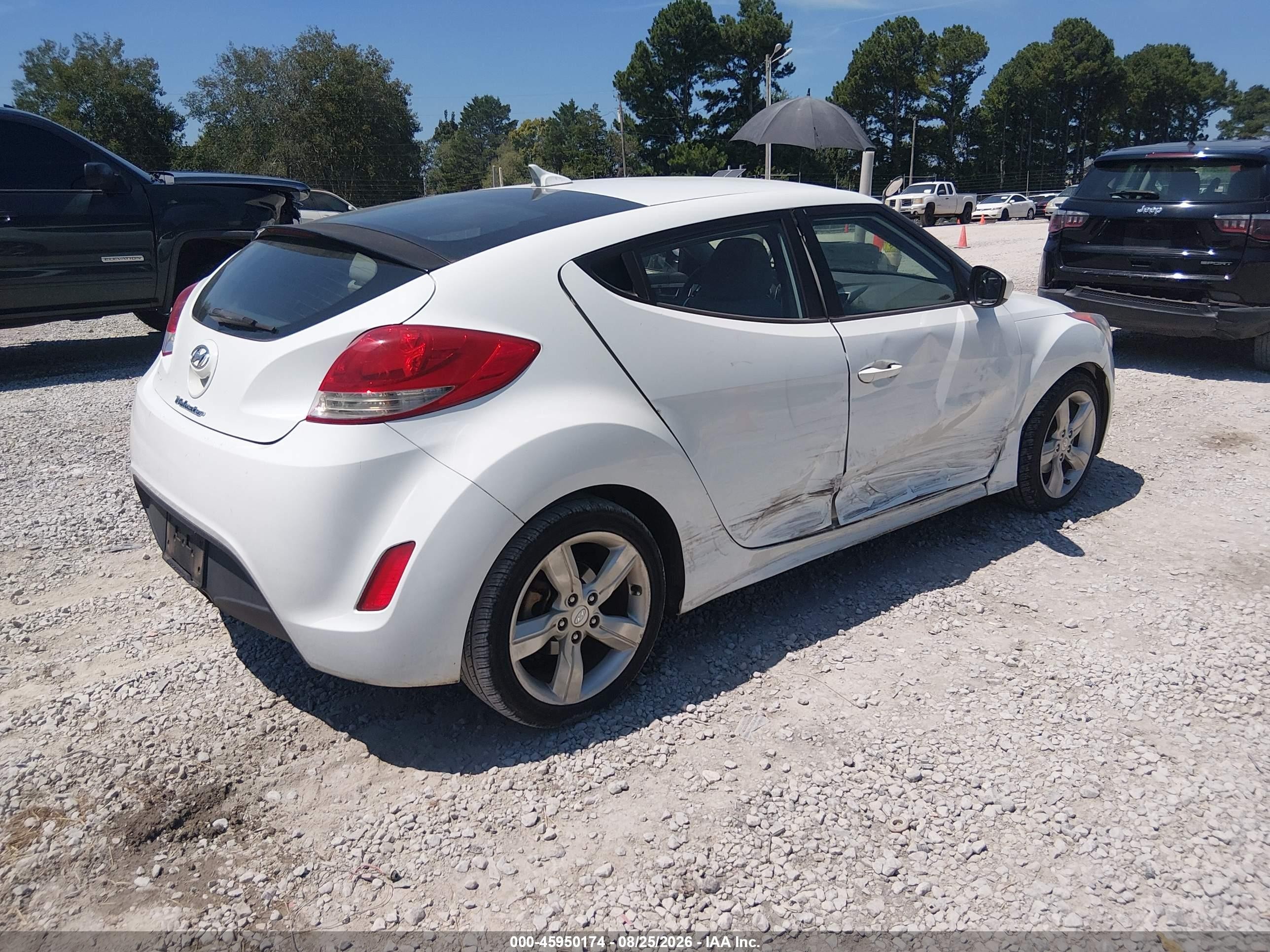 2013 Hyundai Veloster Base W/gray Белый vin: KMHTC6ADXDU111240