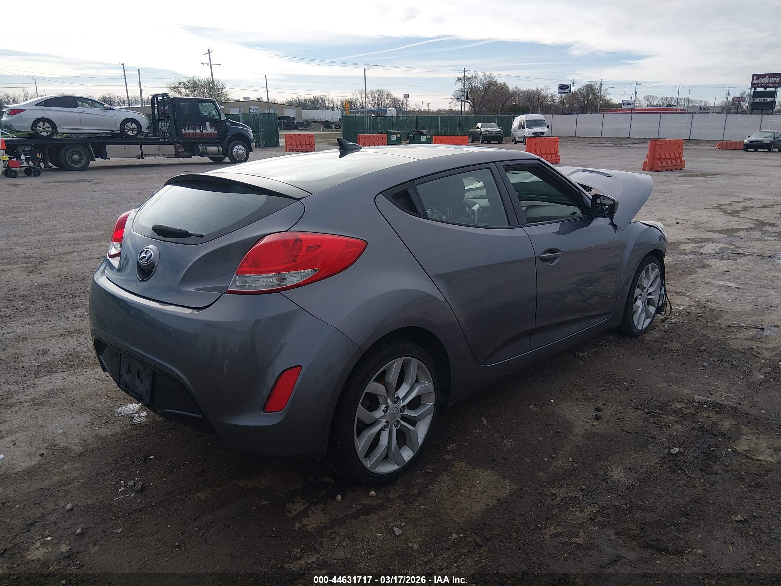 2013 Hyundai Veloster Base W/black Gray vin: KMHTC6ADXDU131911