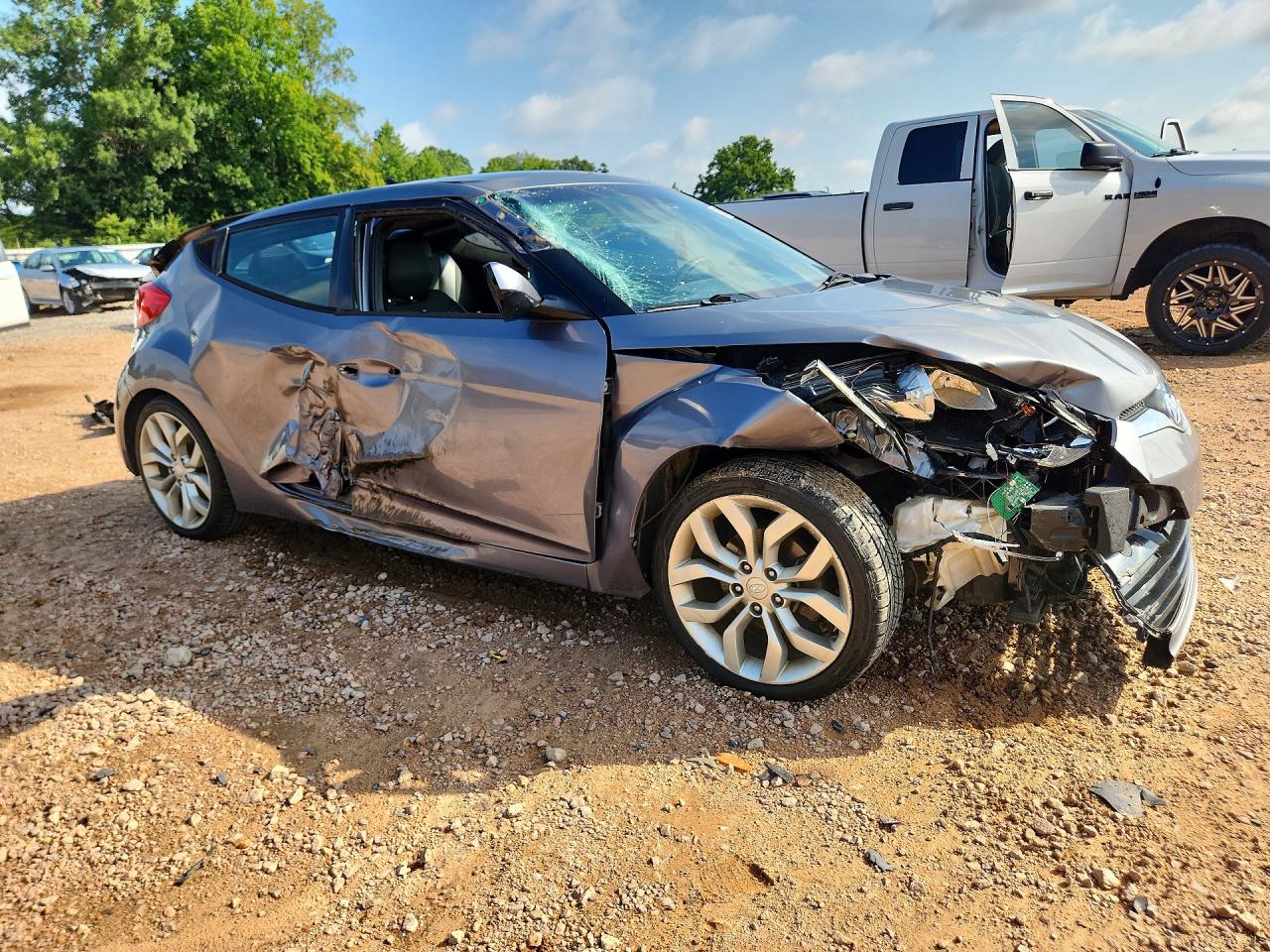 2013 Hyundai Veloster Base Gray vin: KMHTC6ADXDU137322
