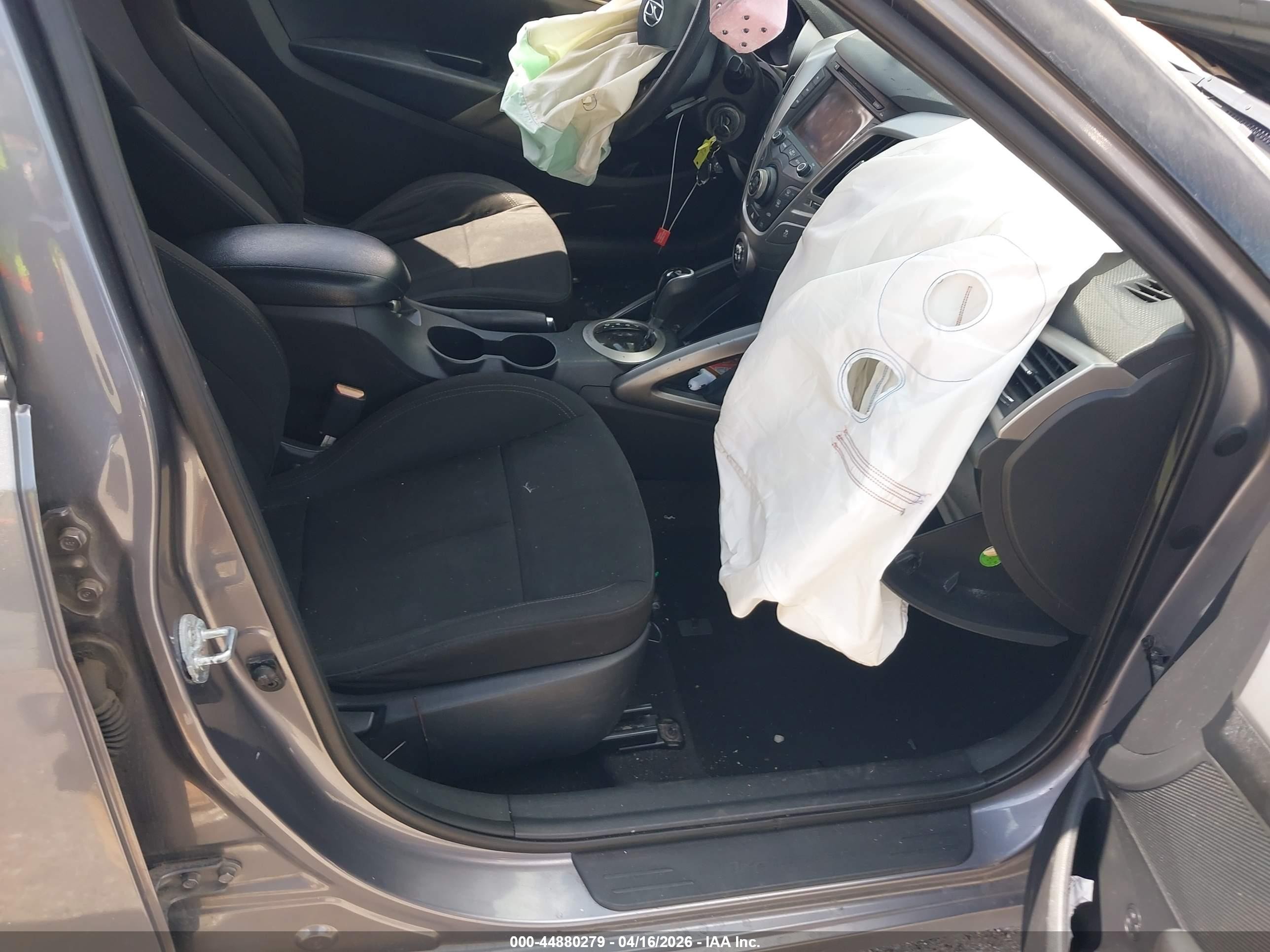 2013 Hyundai Veloster Base W/black Gray vin: KMHTC6ADXDU152547