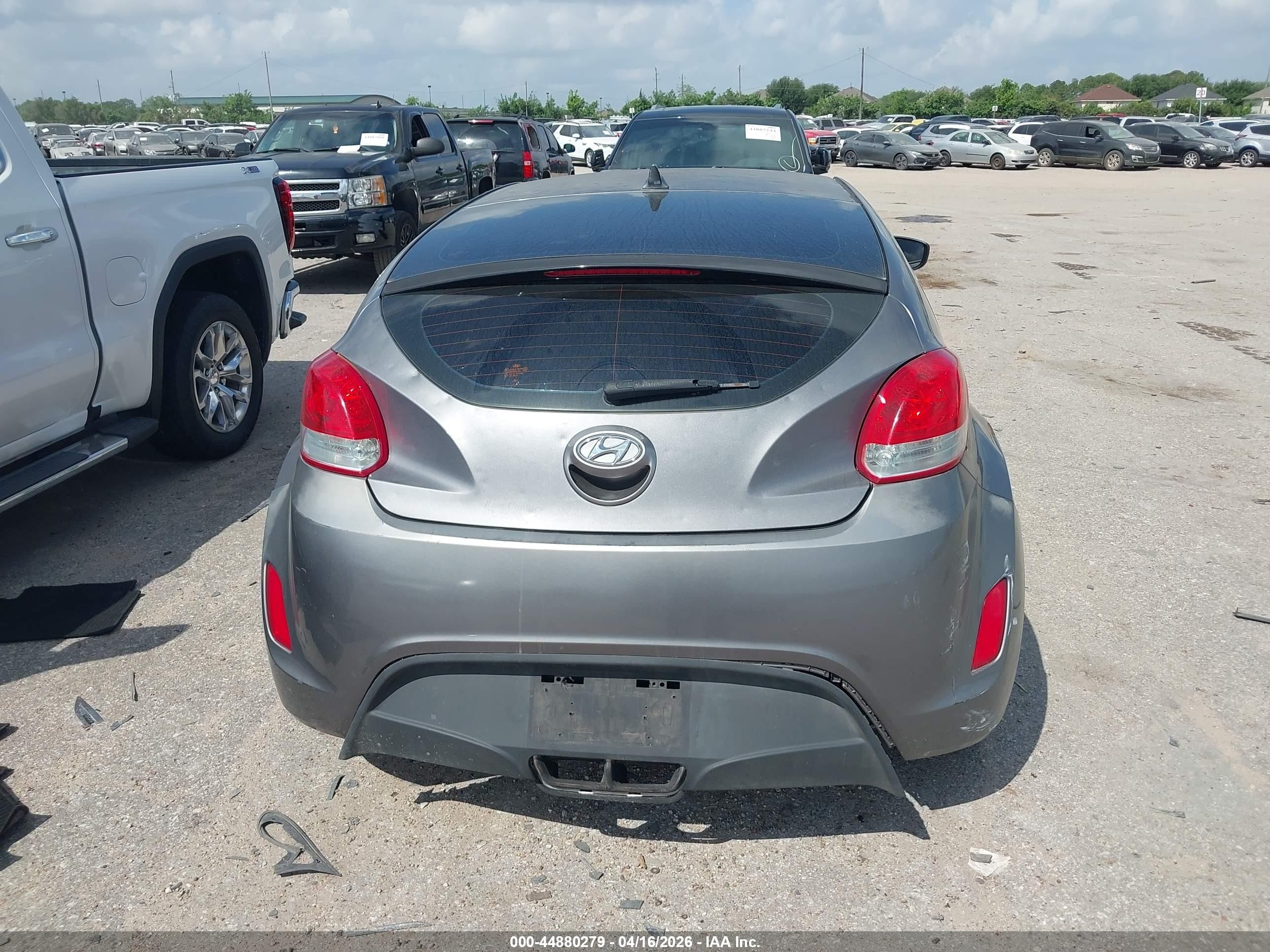 2013 Hyundai Veloster Base W/black Gray vin: KMHTC6ADXDU152547