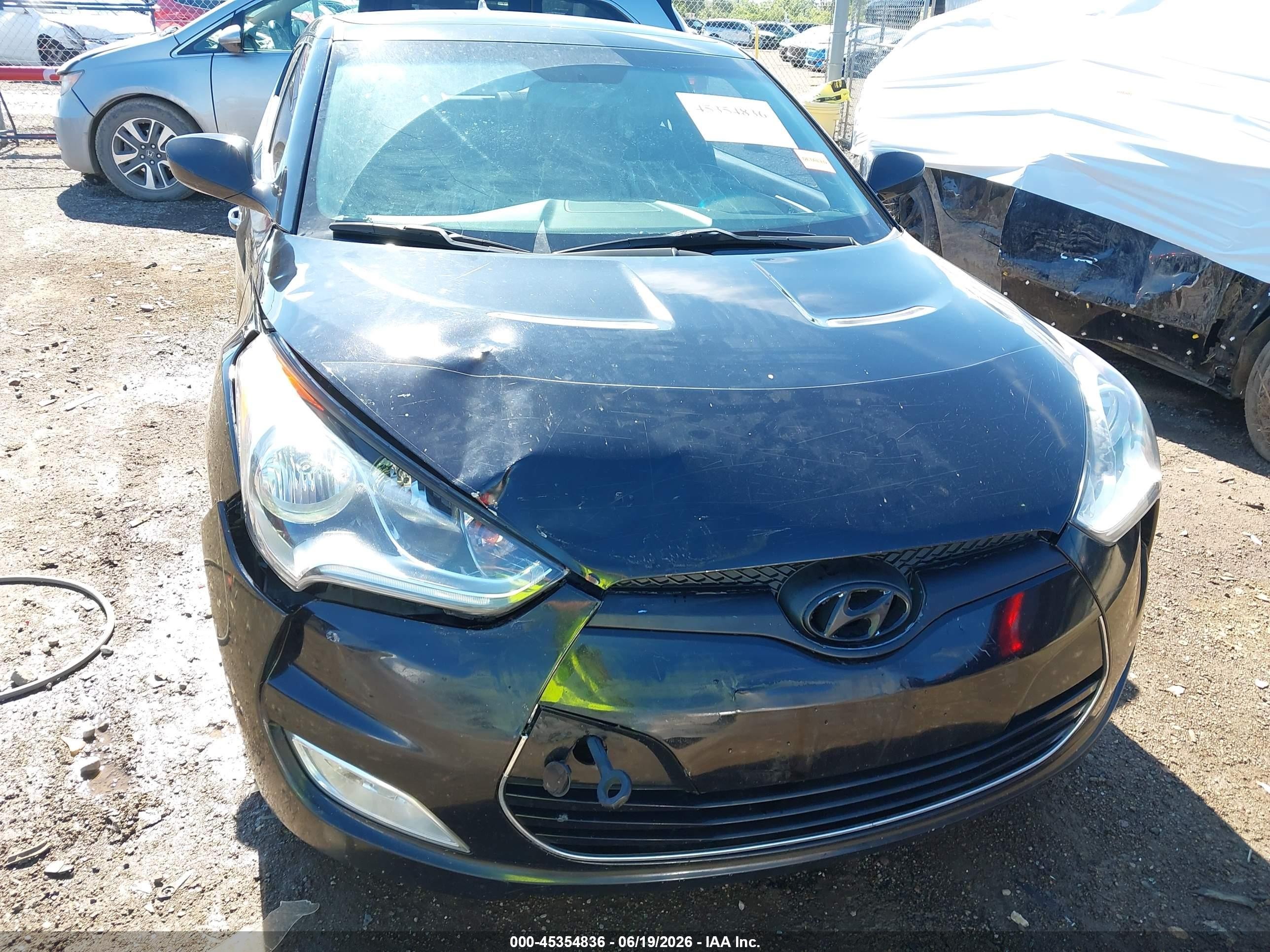 2013 Hyundai Veloster Base W/black Black vin: KMHTC6ADXDU155559