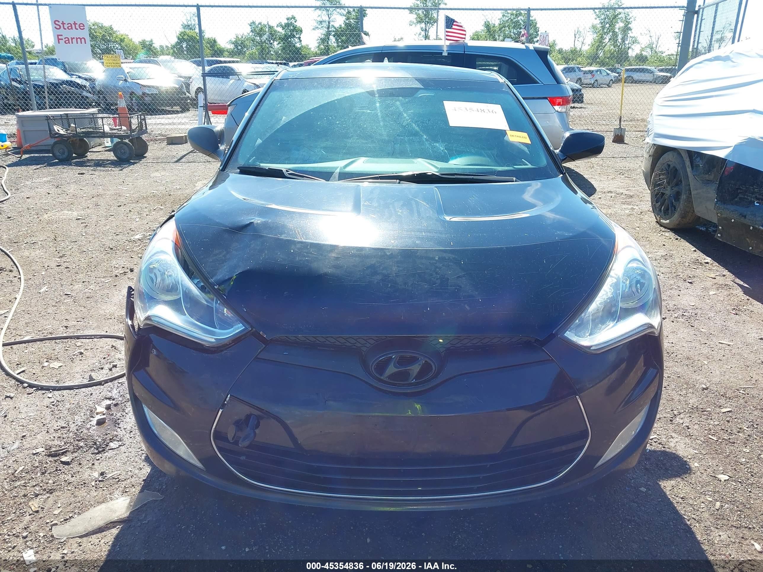 2013 Hyundai Veloster Base W/black Black vin: KMHTC6ADXDU155559