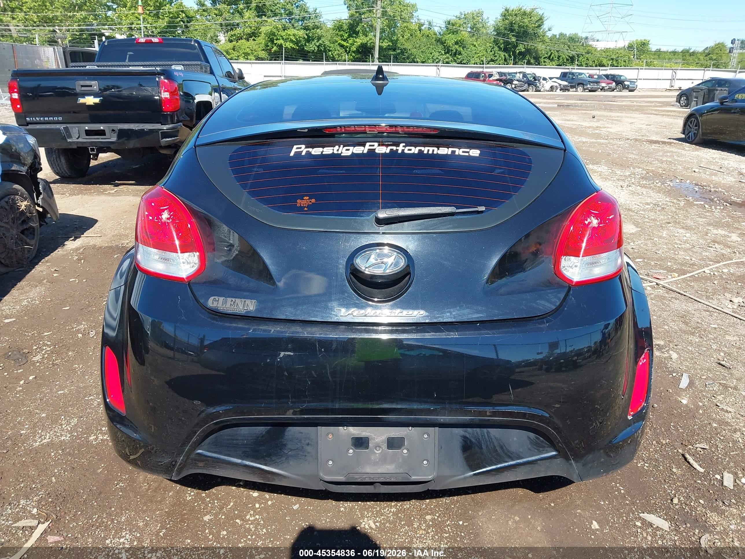 2013 Hyundai Veloster Base W/black Black vin: KMHTC6ADXDU155559