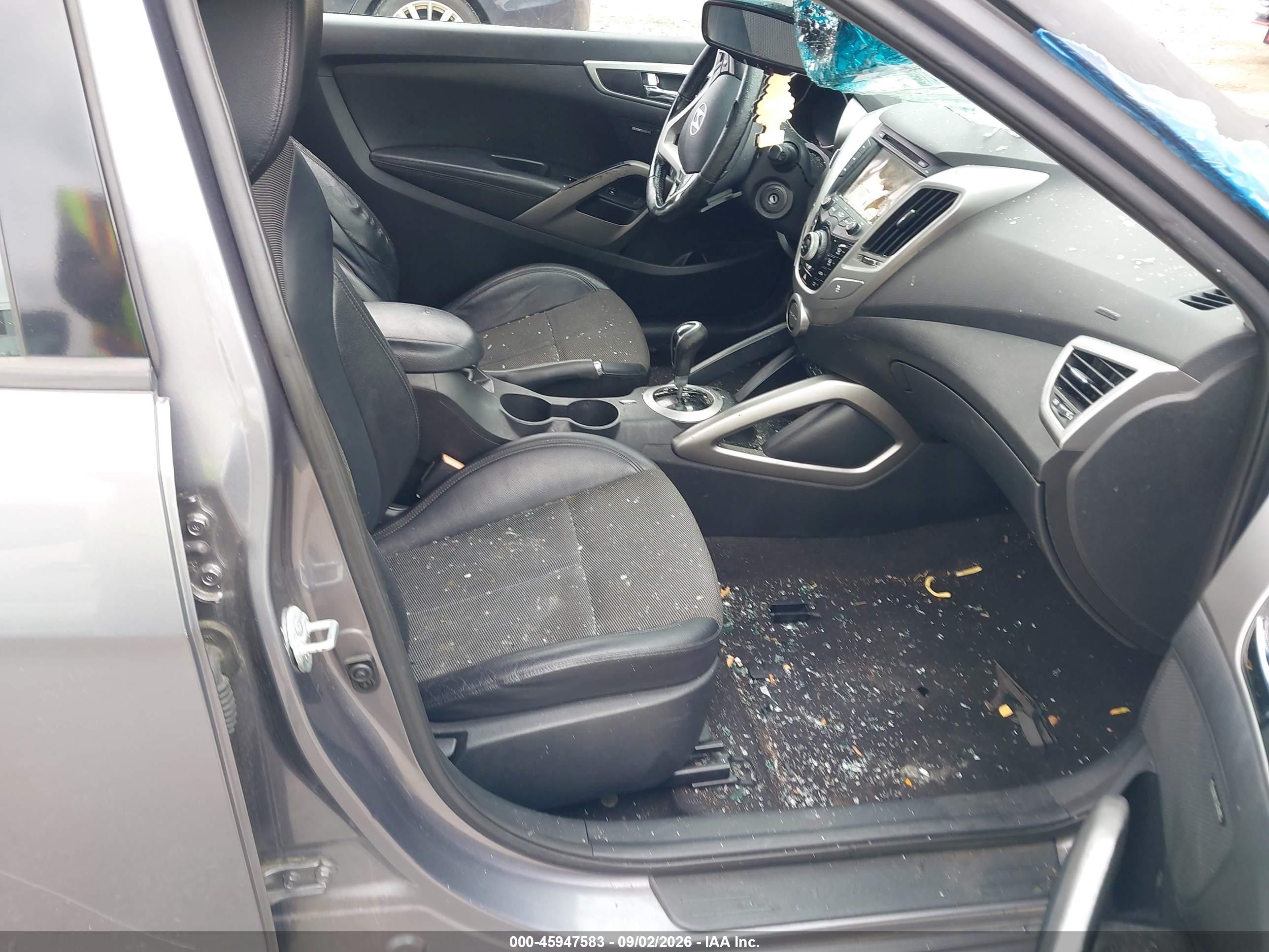 2013 Hyundai Veloster Base W/black Gray vin: KMHTC6ADXDU156257