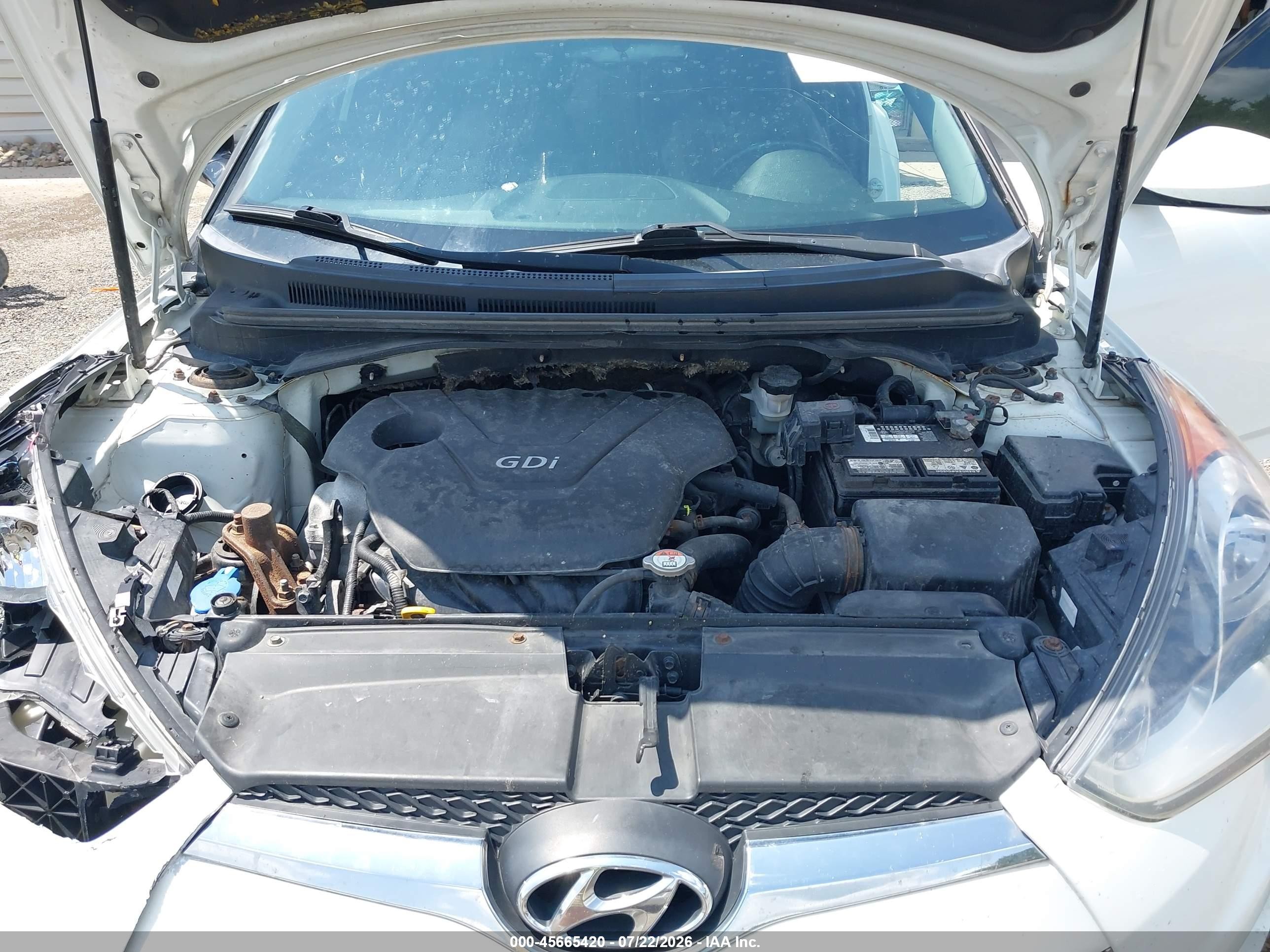 2013 Hyundai Veloster Base W/black White vin: KMHTC6ADXDU170238