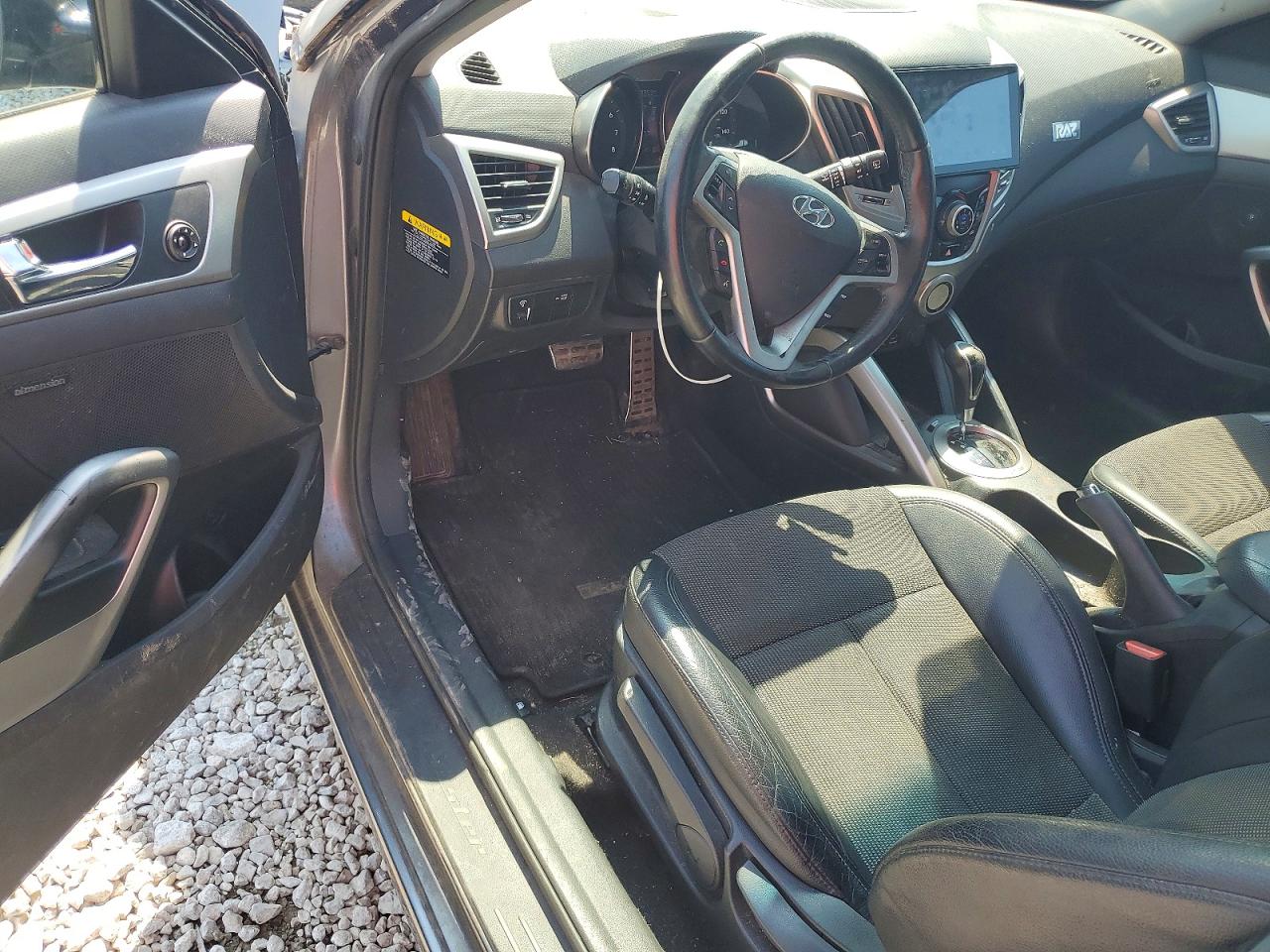 2013 Hyundai Veloster Base Gray vin: KMHTC6ADXDU172099