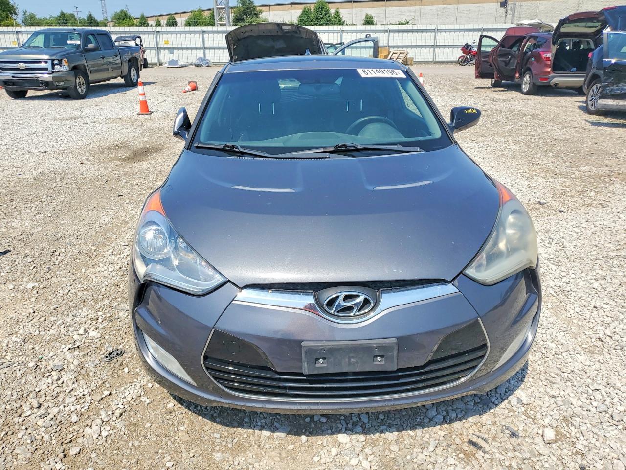 2013 Hyundai Veloster Base Gray vin: KMHTC6ADXDU172099