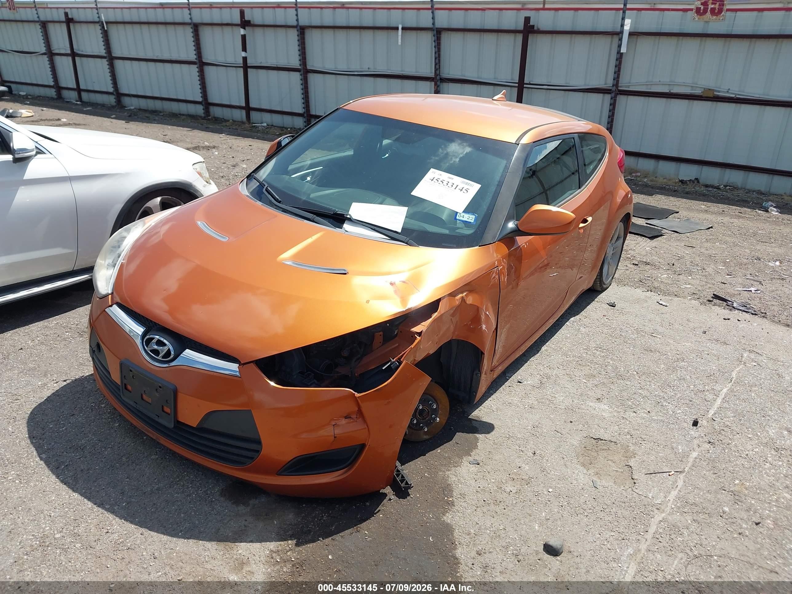 2014 Hyundai Veloster Base W/black Orange vin: KMHTC6ADXEU212330