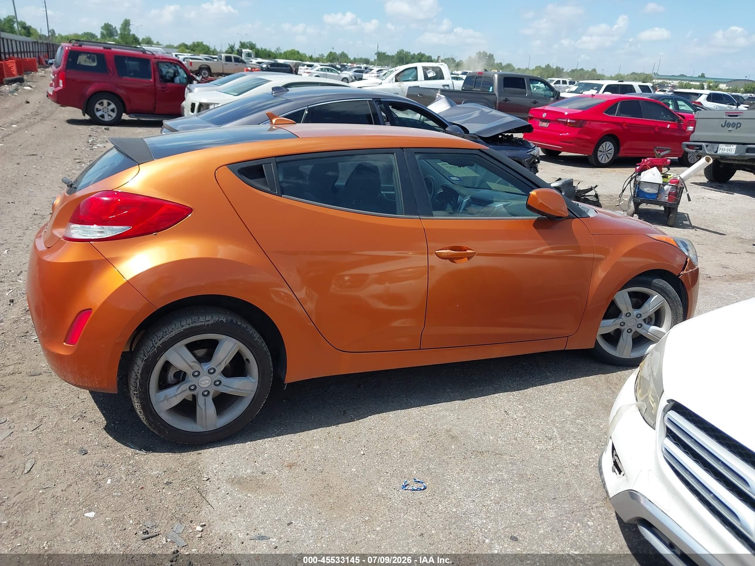 2014 Hyundai Veloster Base W/black Orange vin: KMHTC6ADXEU212330