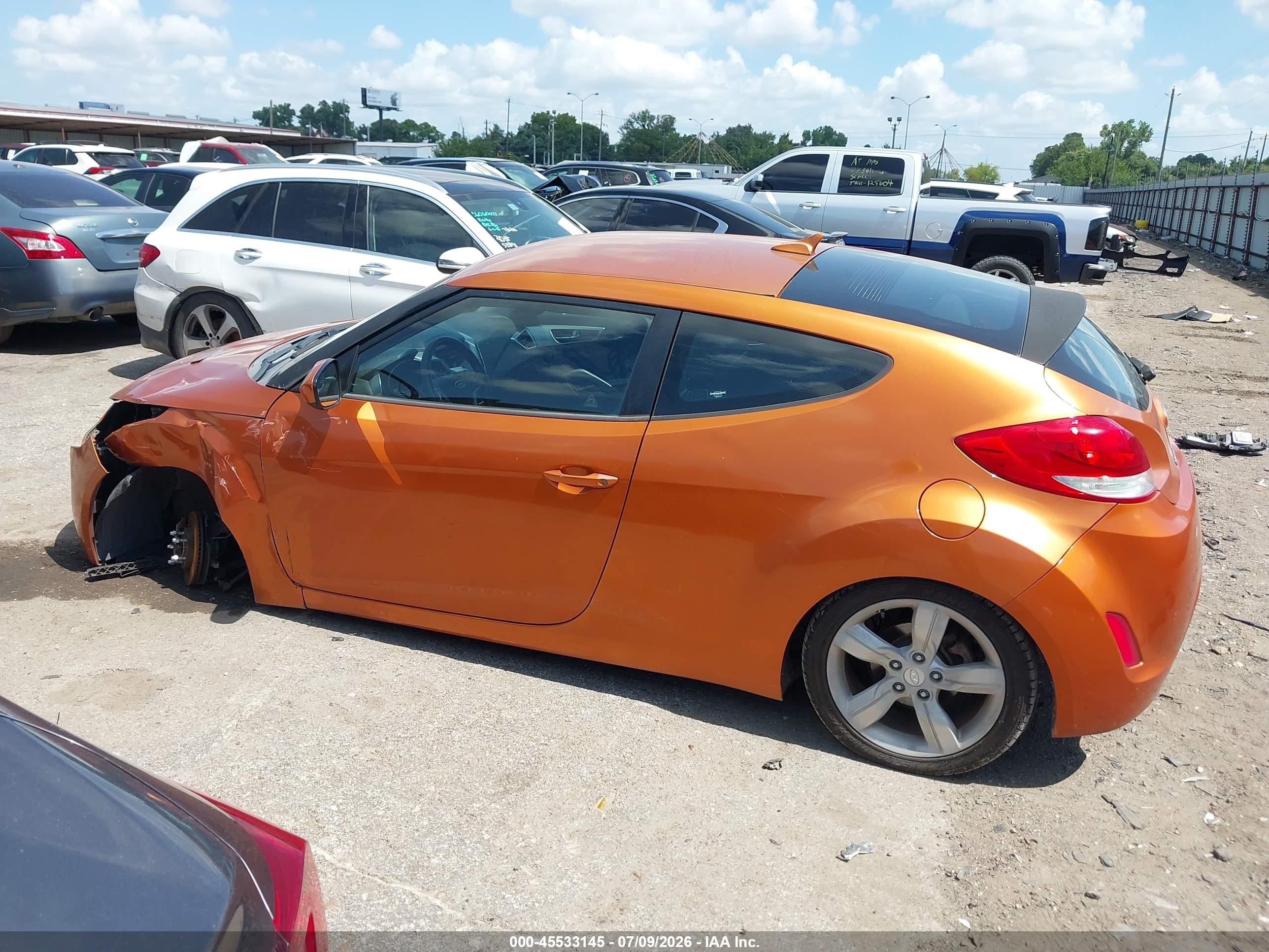 2014 Hyundai Veloster Base W/black Orange vin: KMHTC6ADXEU212330
