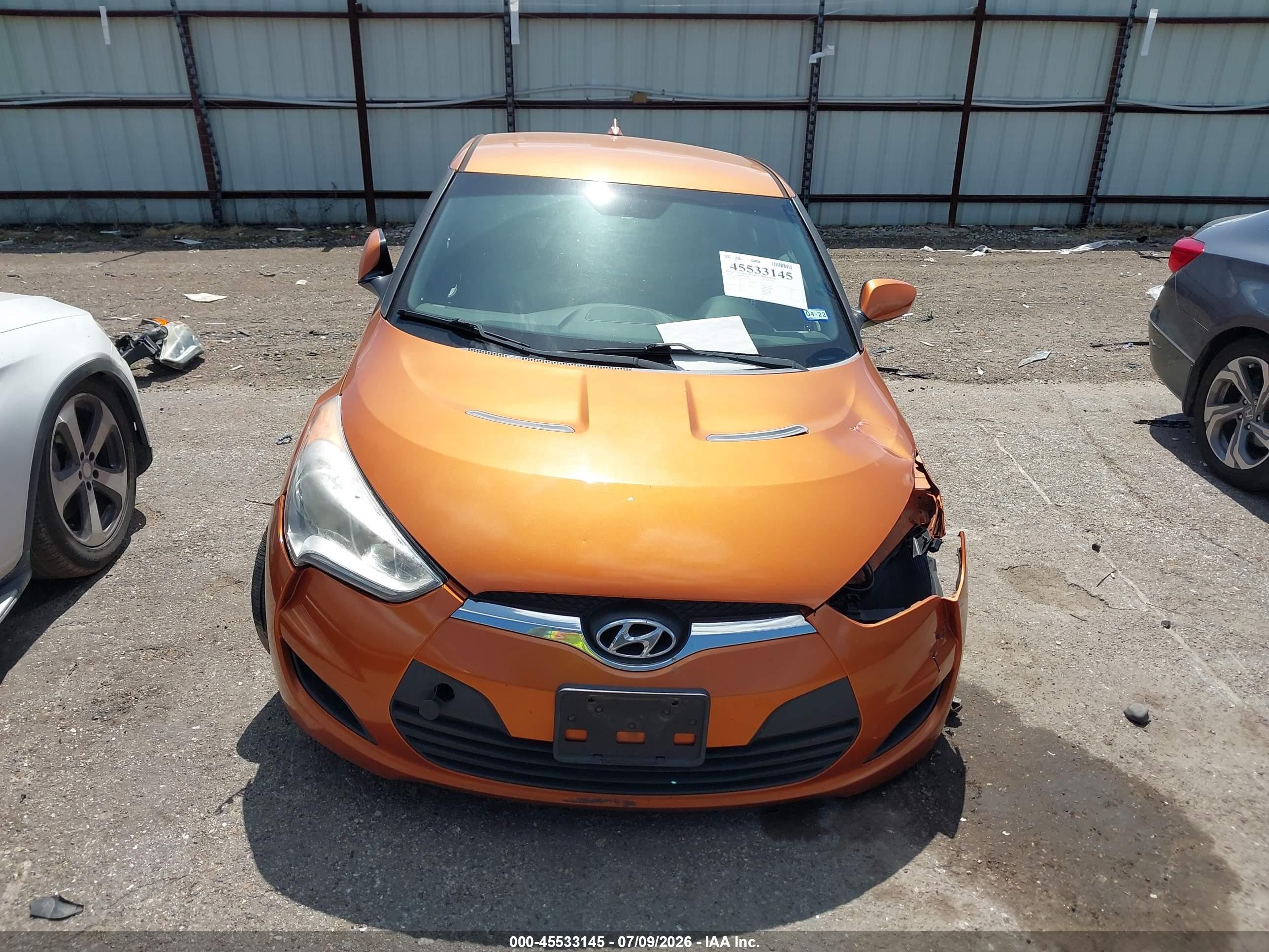 2014 Hyundai Veloster Base W/black Orange vin: KMHTC6ADXEU212330