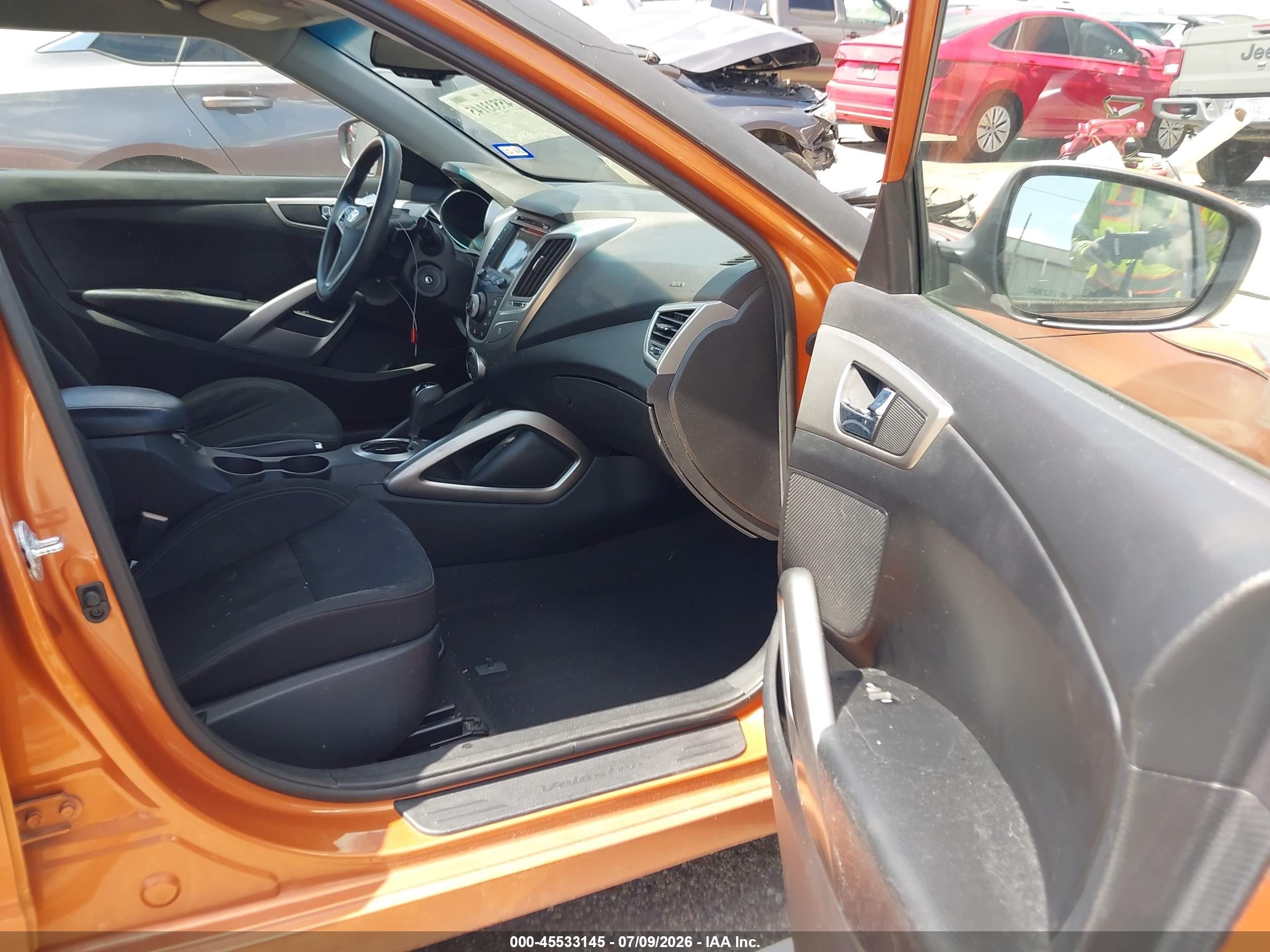 2014 Hyundai Veloster Base W/black Orange vin: KMHTC6ADXEU212330