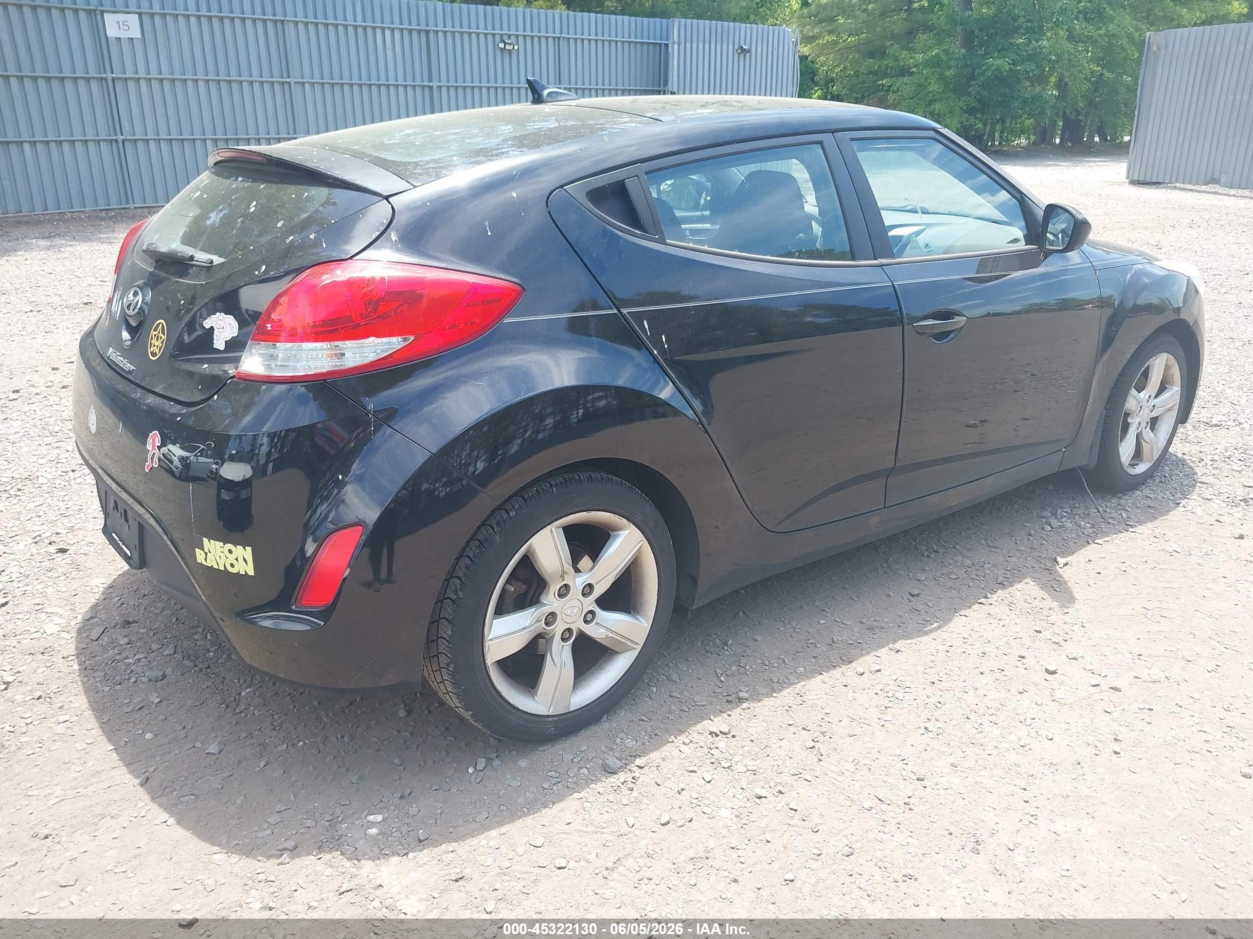 2014 Hyundai Veloster Base W/black Black vin: KMHTC6ADXEU212490