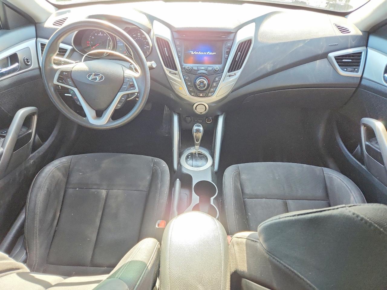 2014 Hyundai Veloster Base Blue vin: KMHTC6ADXEU215079