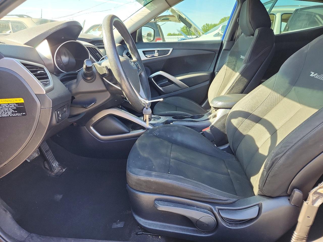 2014 Hyundai Veloster Base Blue vin: KMHTC6ADXEU215079