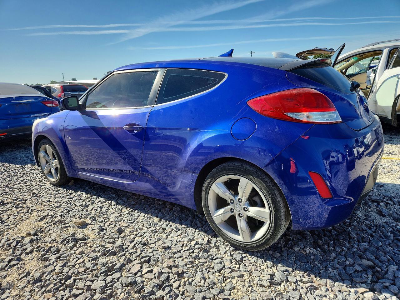 2014 Hyundai Veloster Base Blue vin: KMHTC6ADXEU215079