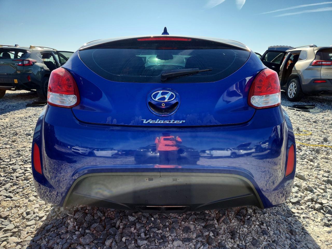 2014 Hyundai Veloster Base Blue vin: KMHTC6ADXEU215079