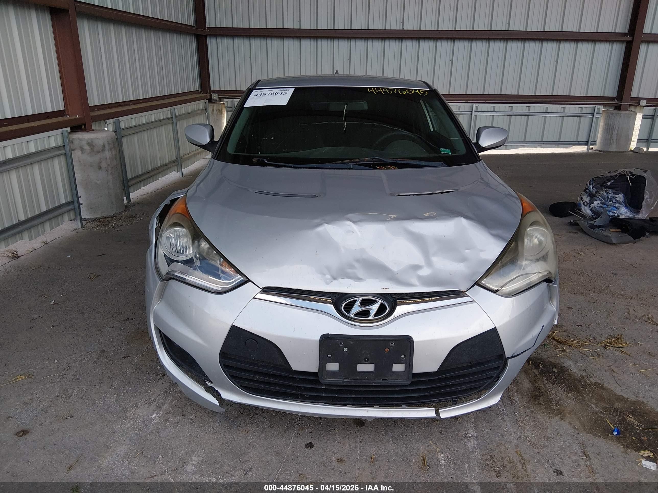 2015 Hyundai Veloster   Silver vin: KMHTC6ADXFU229484