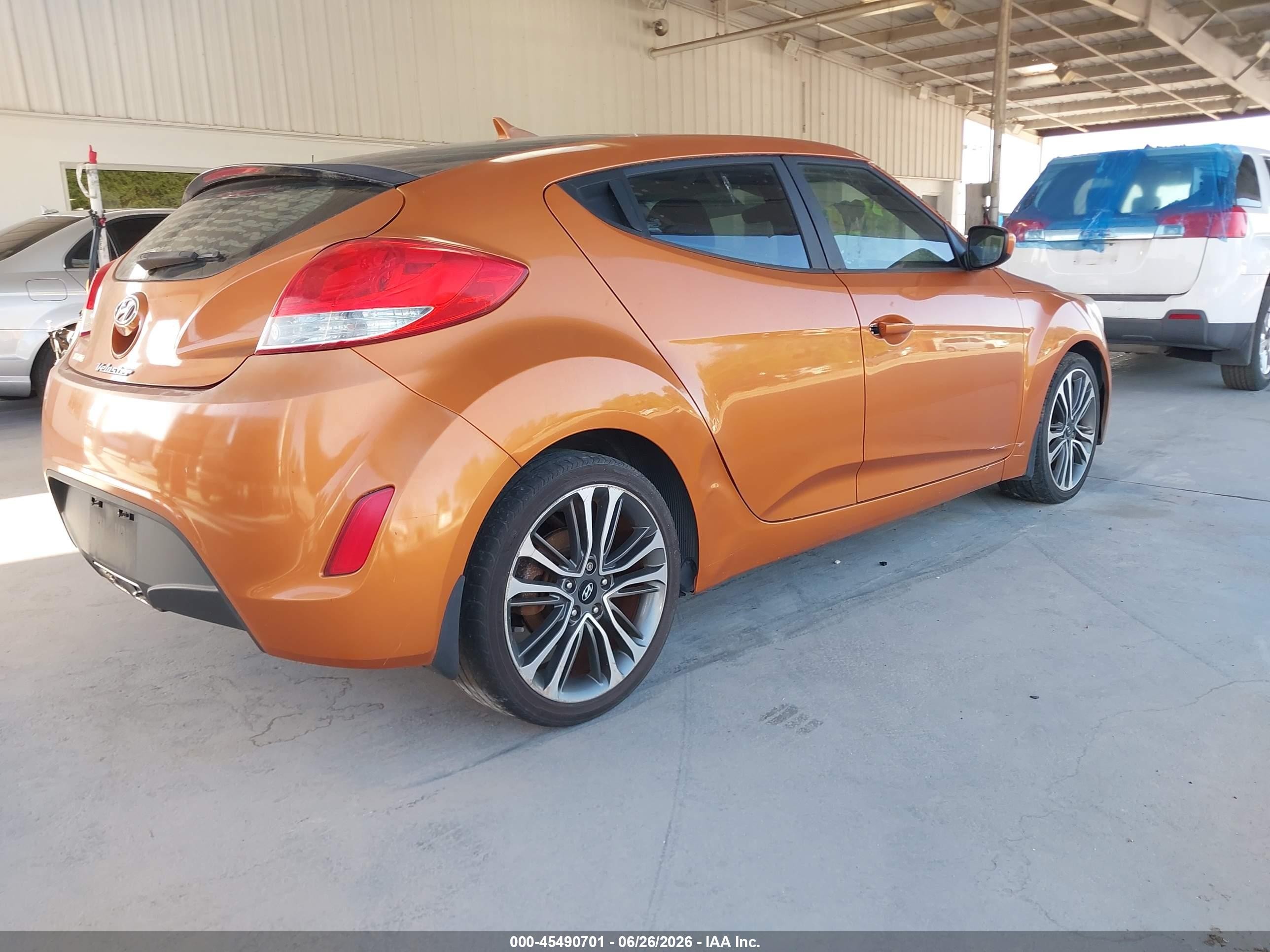 2015 Hyundai Veloster   Orange vin: KMHTC6ADXFU241747