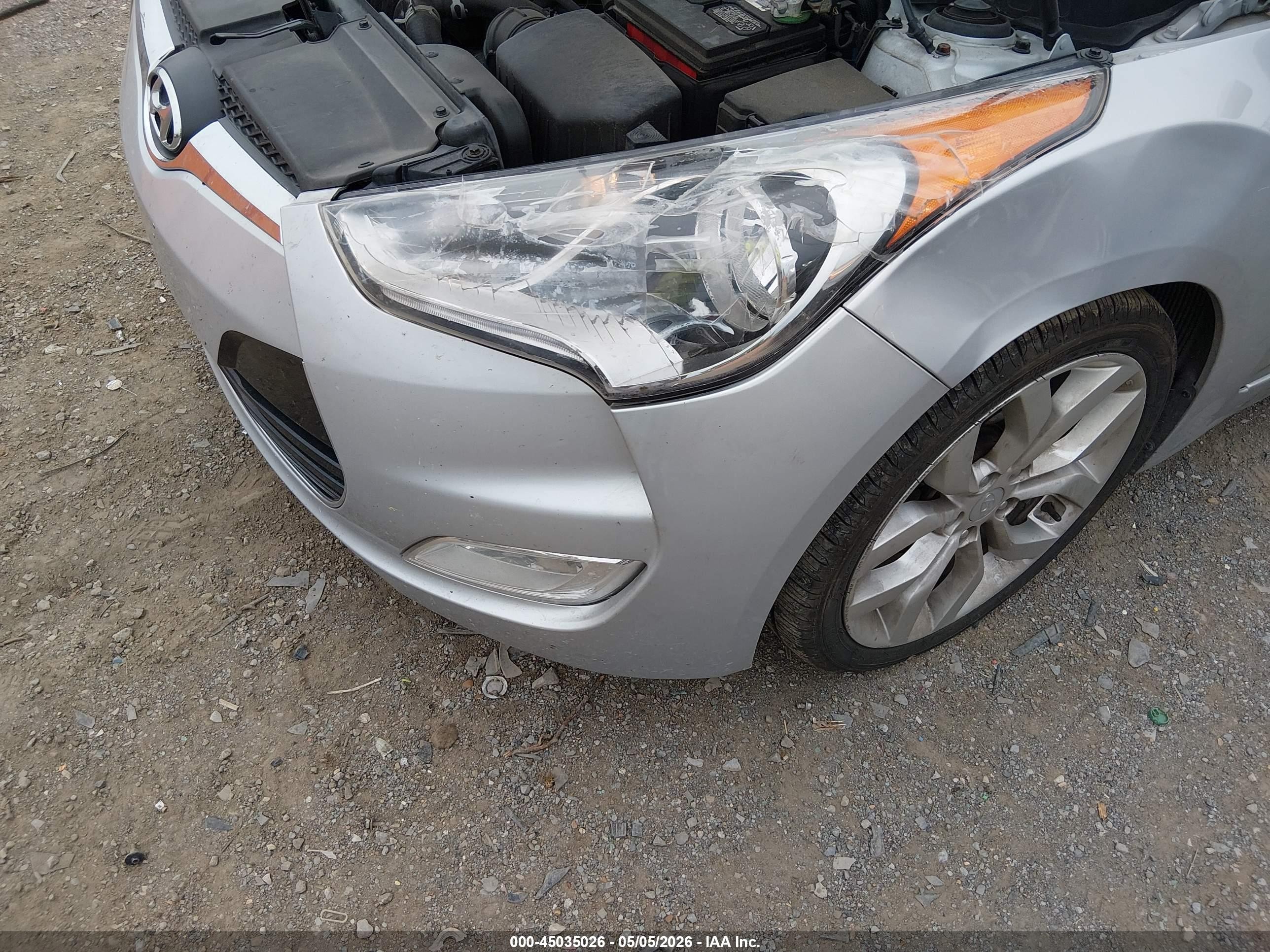 2015 Hyundai Veloster   Black vin: KMHTC6ADXFU243952