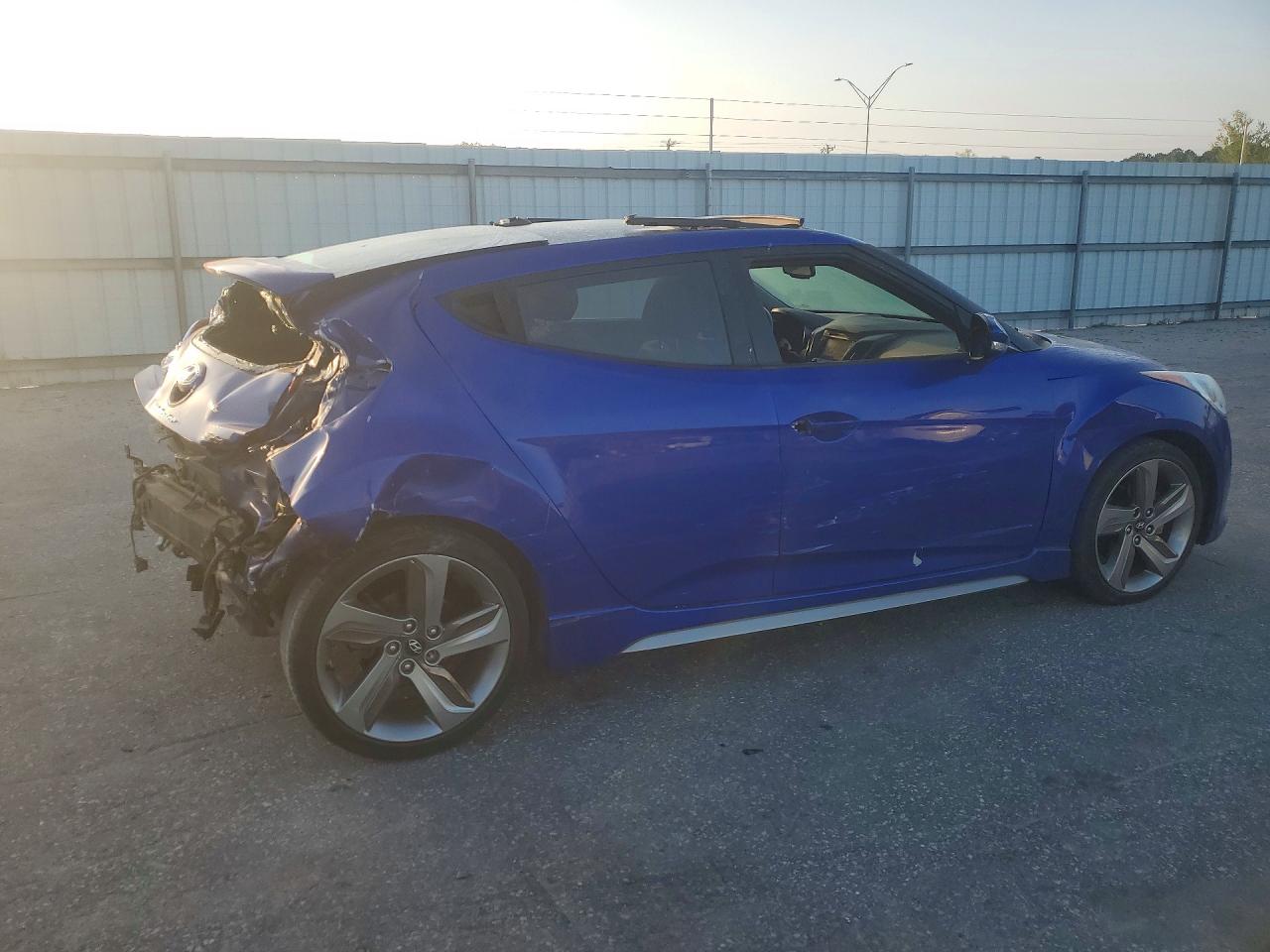 2013 Hyundai Veloster Turbo Blue vin: KMHTC6AE0DU104046