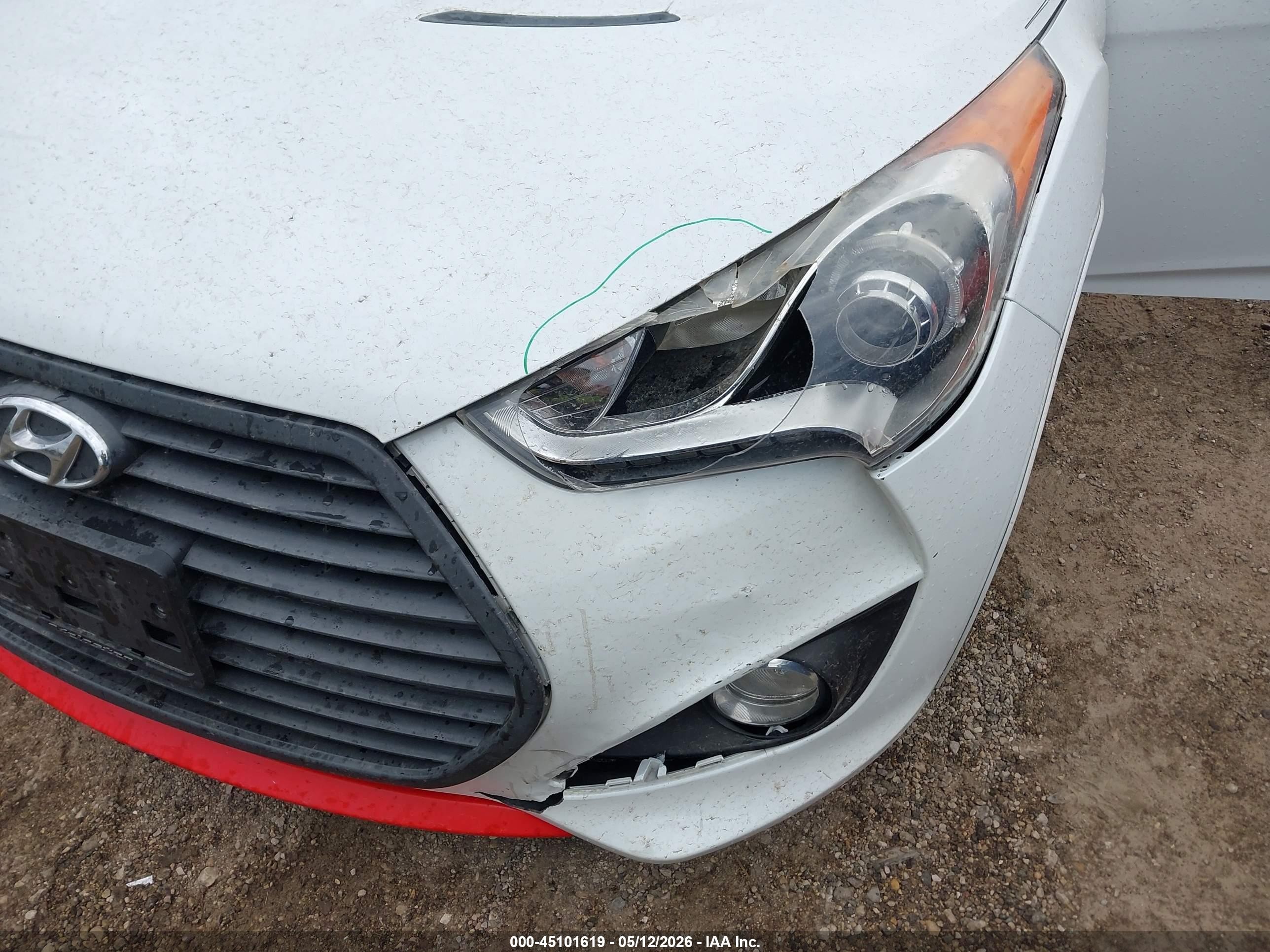 2013 Hyundai Veloster Turbo W/black White vin: KMHTC6AE0DU176283