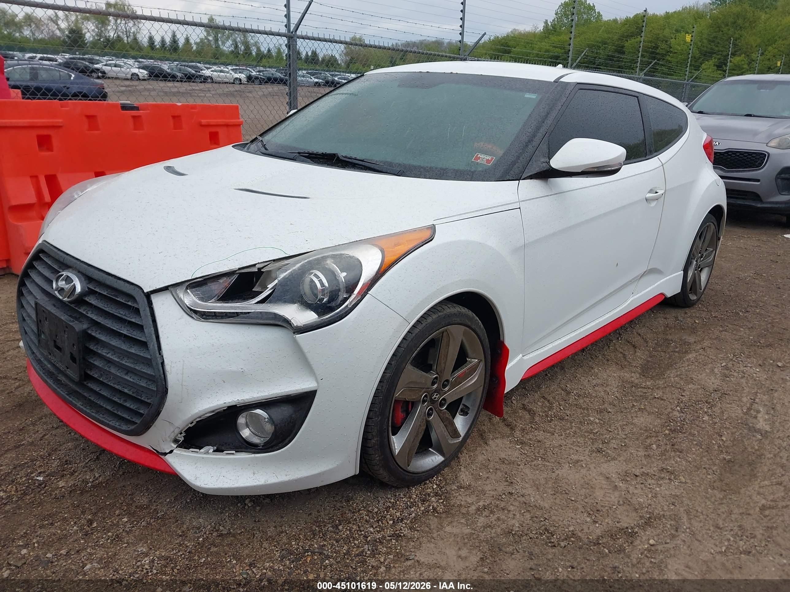 2013 Hyundai Veloster Turbo W/black White vin: KMHTC6AE0DU176283