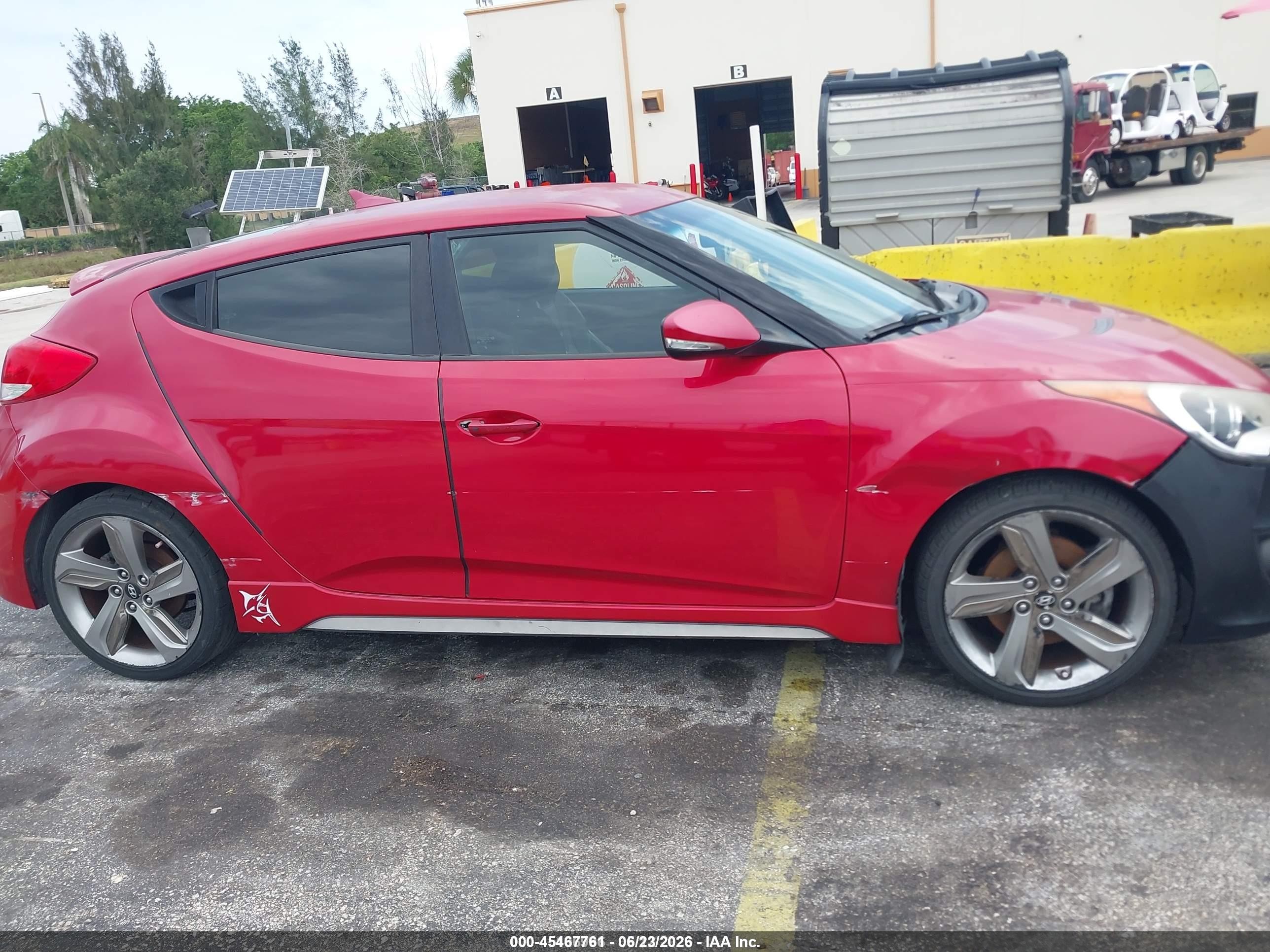 2013 Hyundai Veloster Turbo W/black Red vin: KMHTC6AE0DU180138