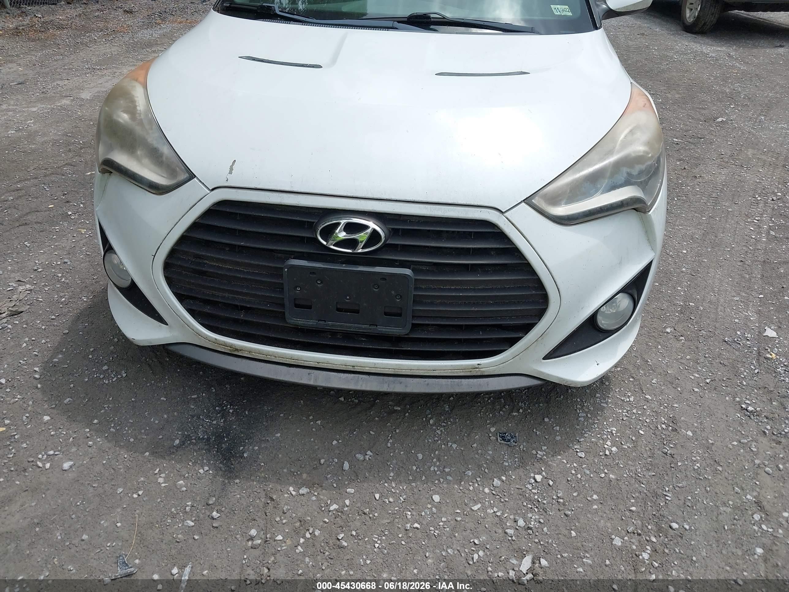 2014 Hyundai Veloster Turbo R-spec White vin: KMHTC6AE0EU208554