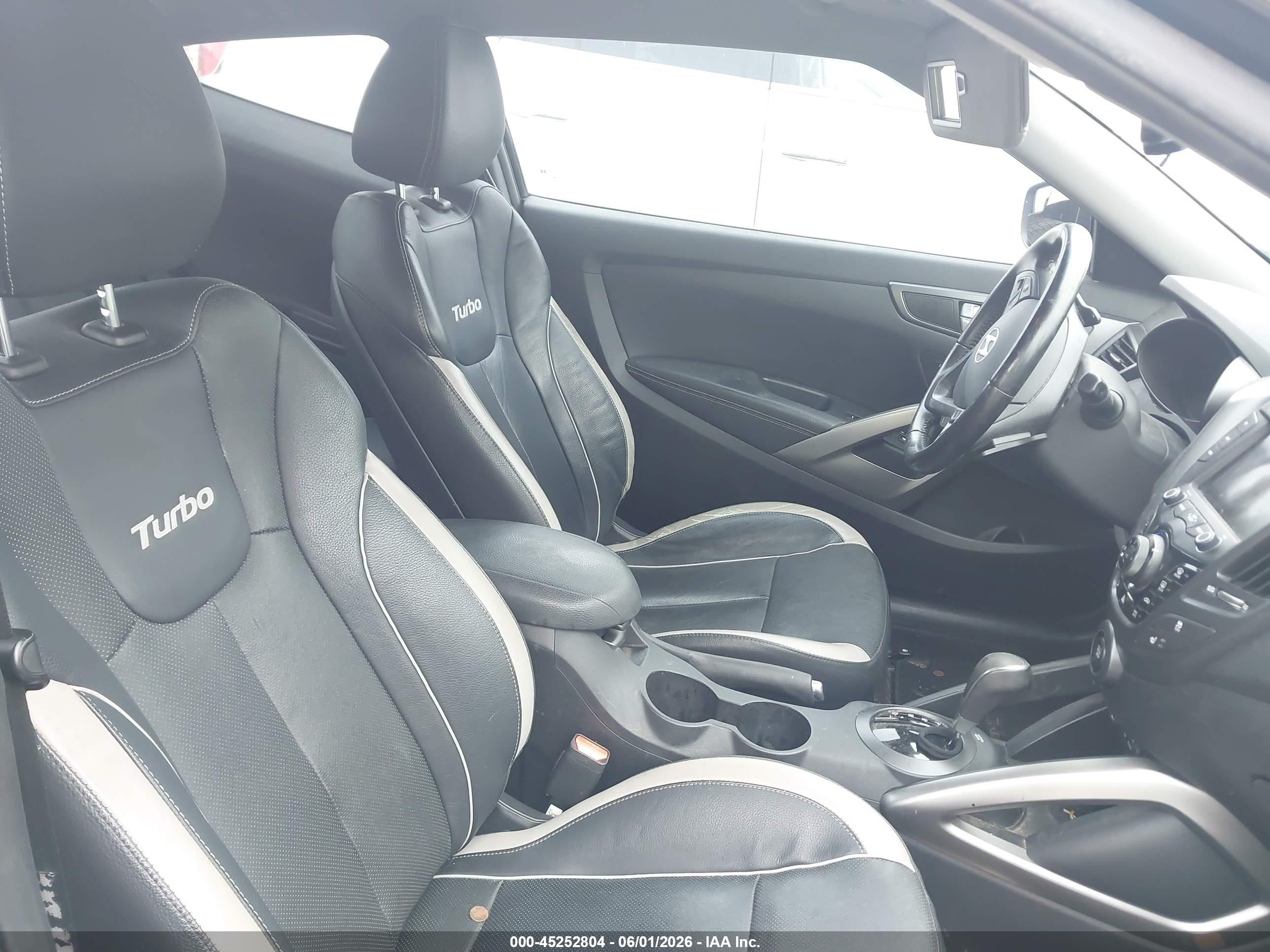 2015 Hyundai Veloster Turbo Black vin: KMHTC6AE0FU233715
