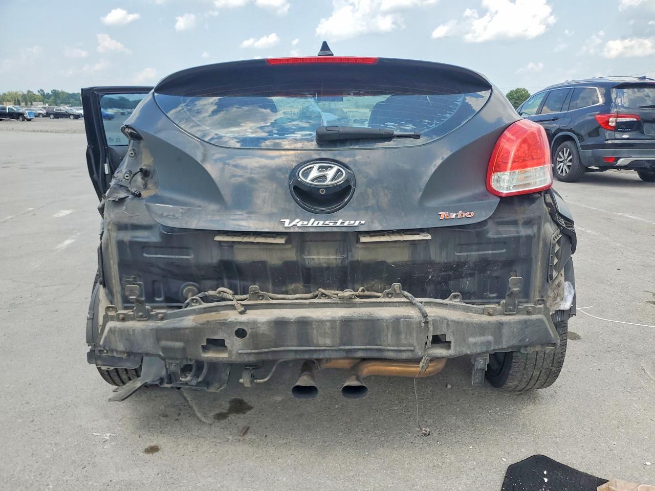 2015 Hyundai Veloster Turbo Black vin: KMHTC6AE0FU233942