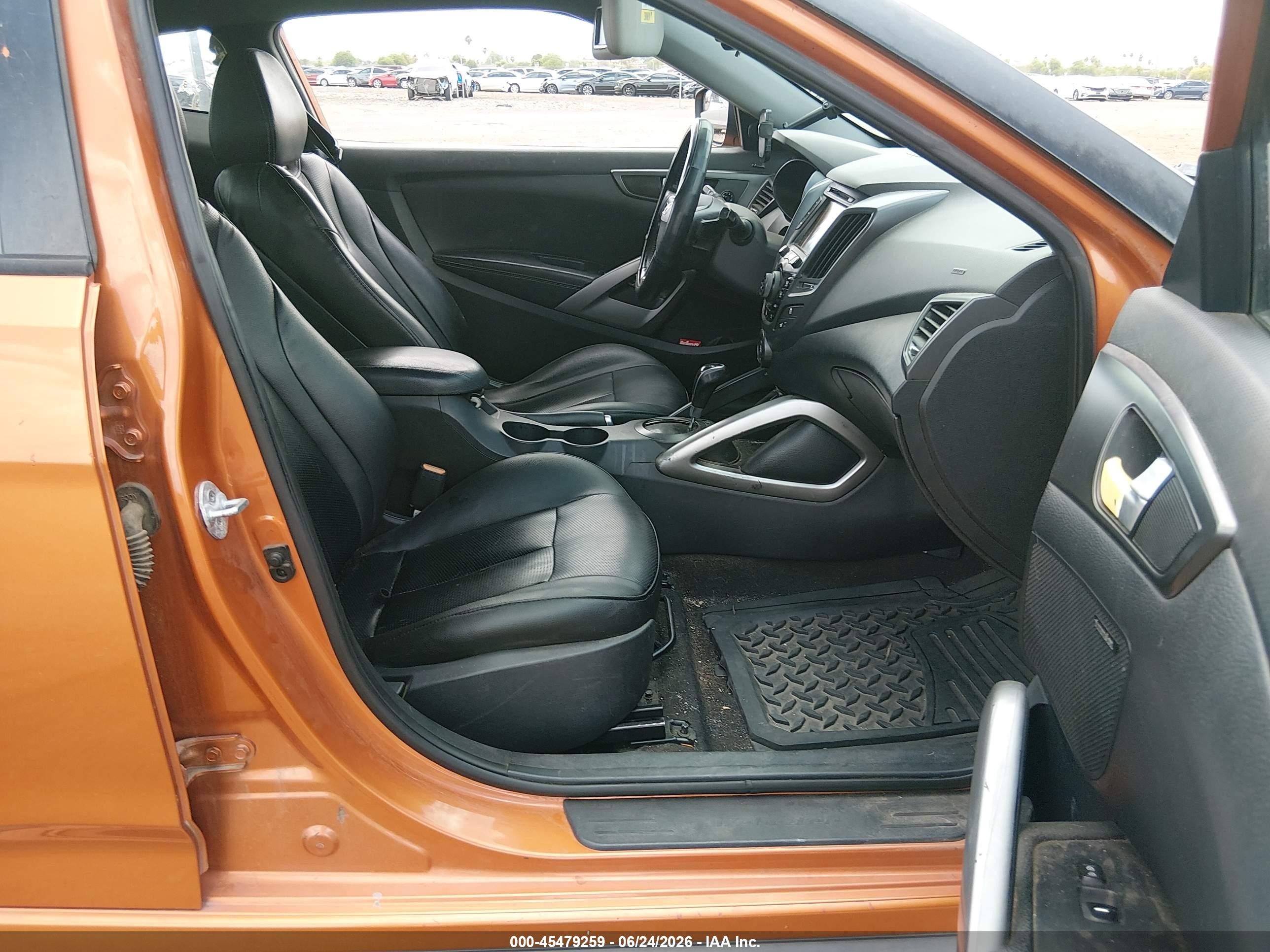 2015 Hyundai Veloster Turbo Оранжевый vin: KMHTC6AE1FU218978