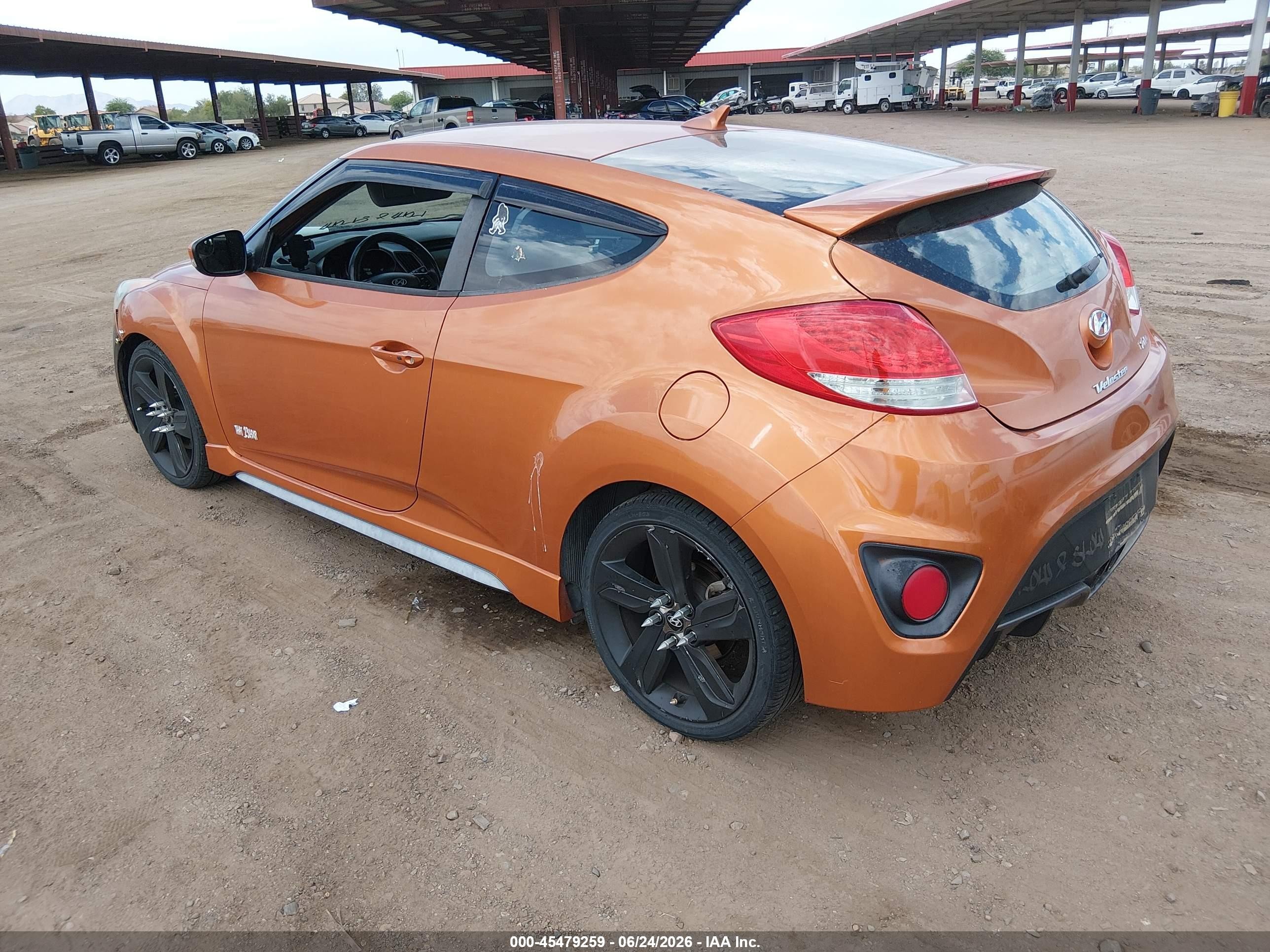 2015 Hyundai Veloster Turbo Оранжевый vin: KMHTC6AE1FU218978