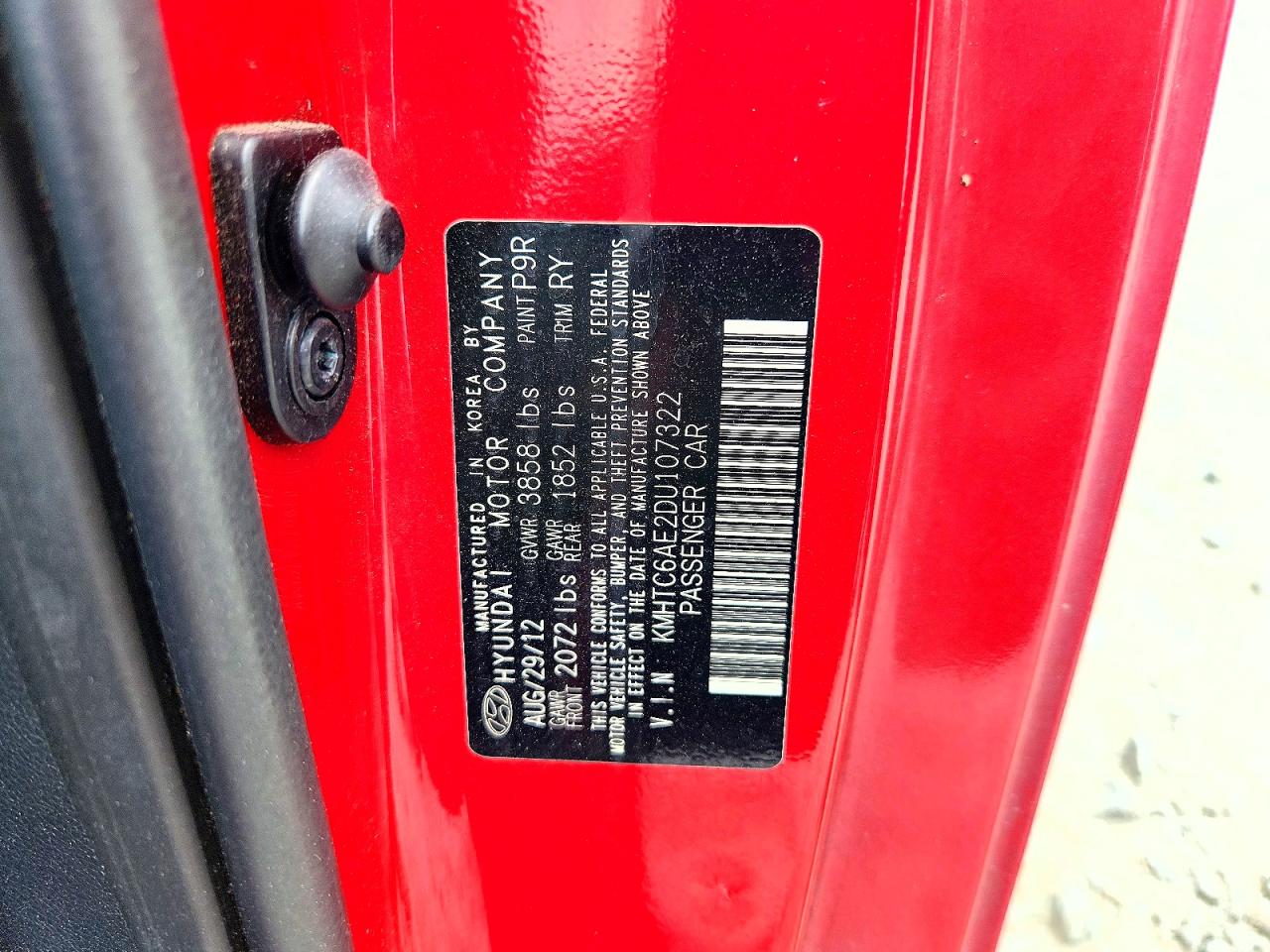 2013 Hyundai Veloster T Red vin: KMHTC6AE2DU107322