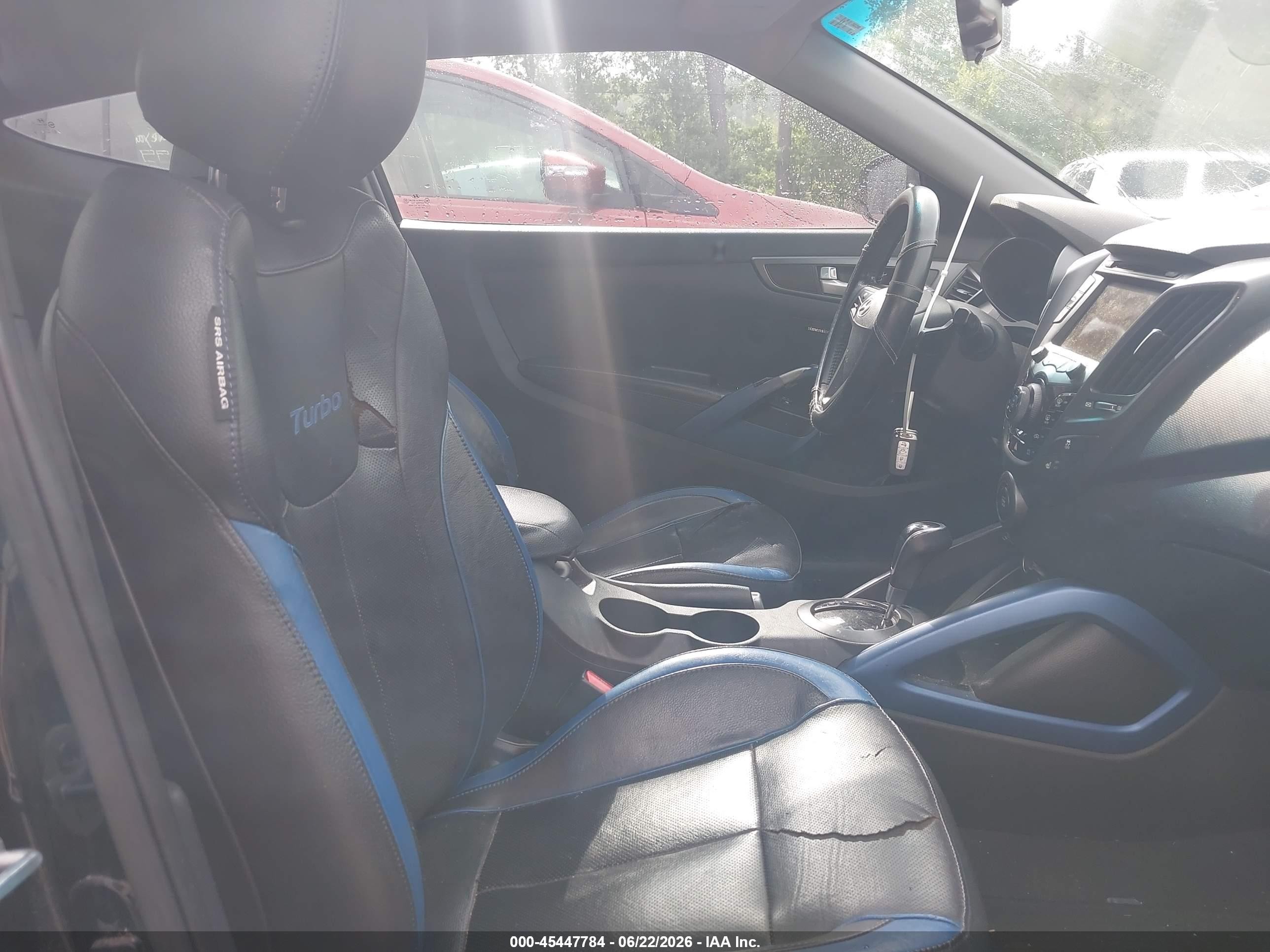 2013 Hyundai Veloster Turbo W/blue Black vin: KMHTC6AE2DU118434