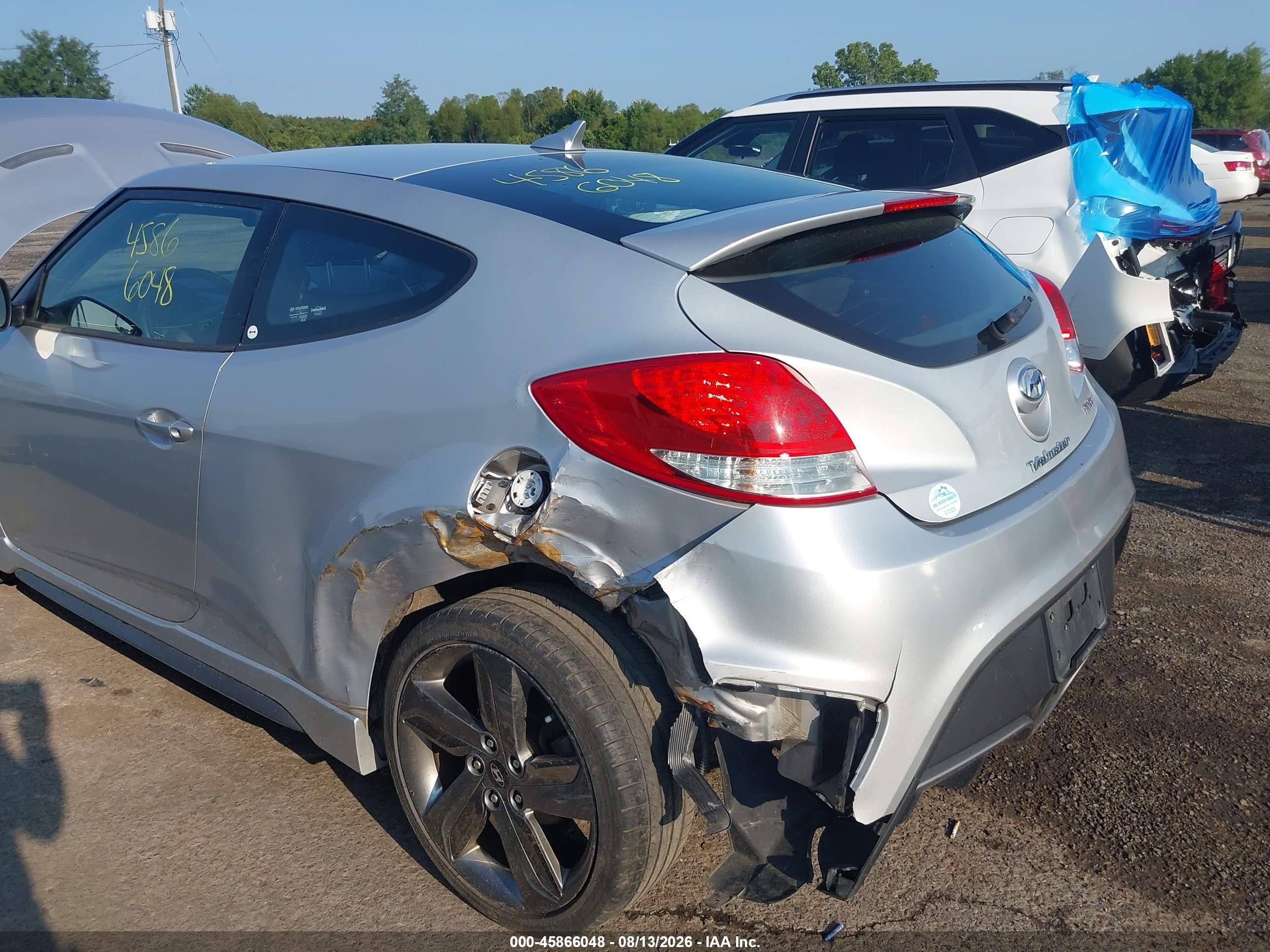 2014 Hyundai Veloster Turbo W/black Silver vin: KMHTC6AE2EU204604