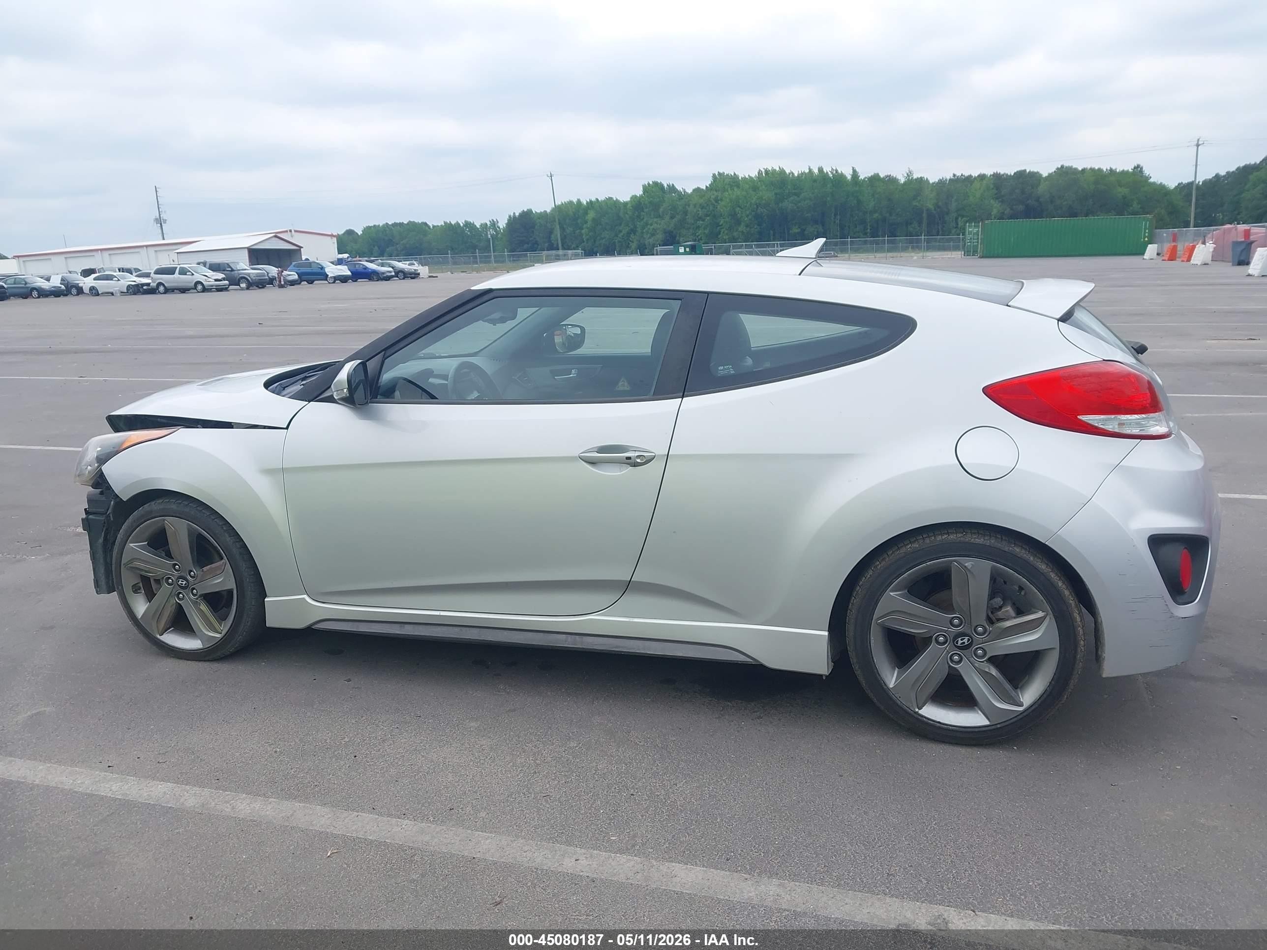 2015 Hyundai Veloster Turbo Silver vin: KMHTC6AE2FU229651