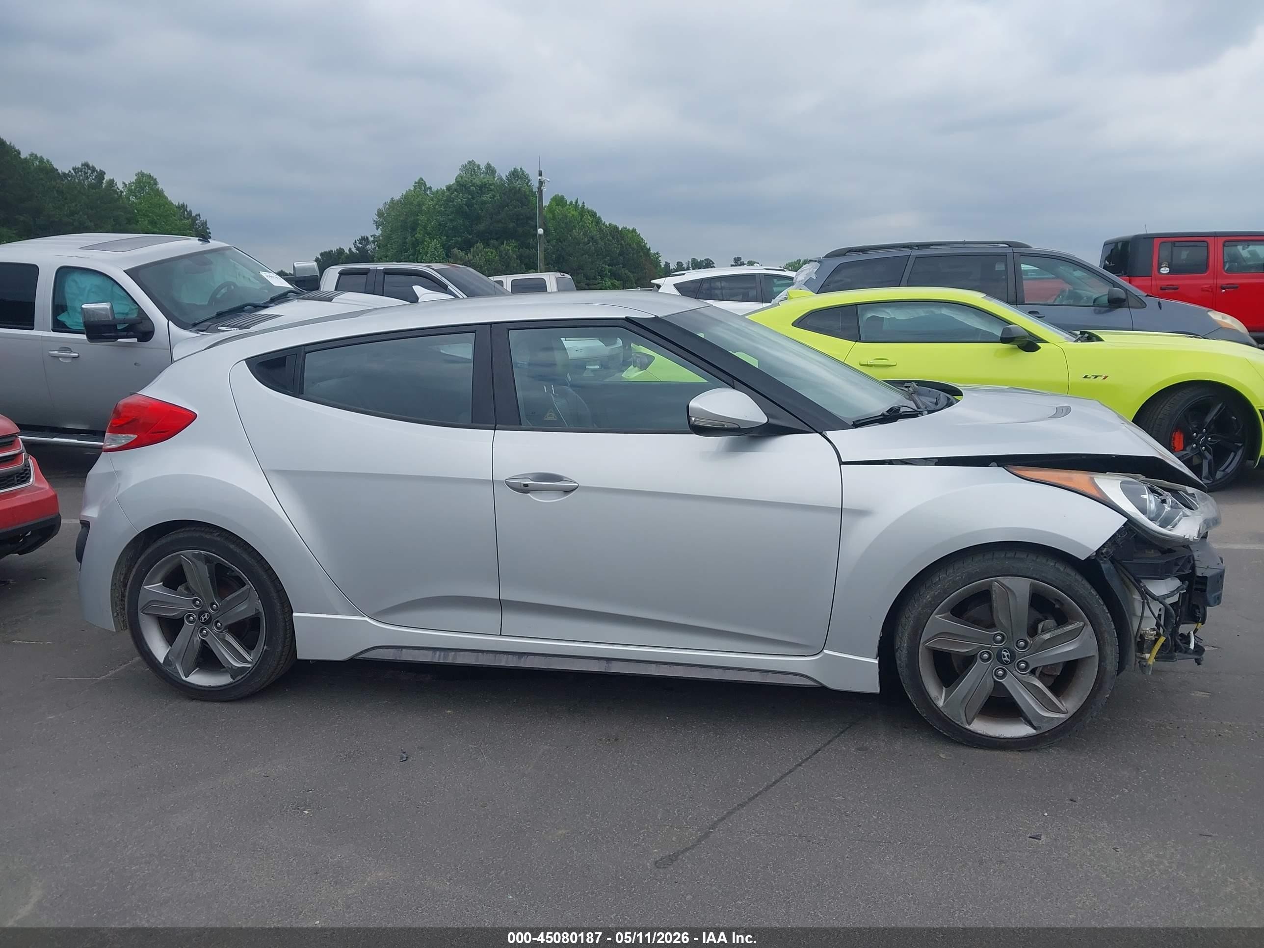 2015 Hyundai Veloster Turbo Silver vin: KMHTC6AE2FU229651