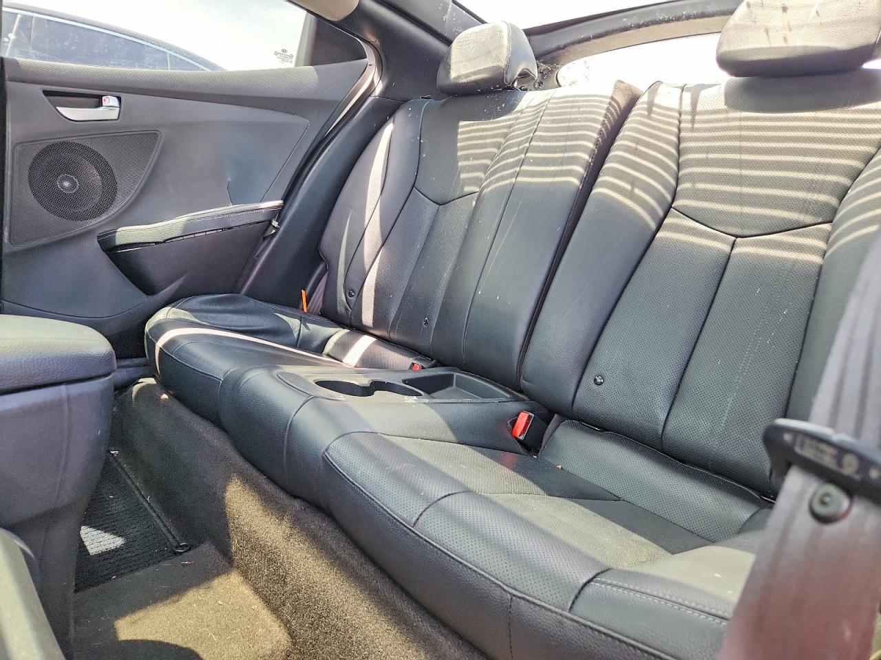 2015 Hyundai Veloster Turbo Silver vin: KMHTC6AE2FU231223