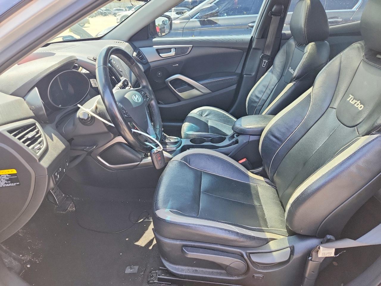 2015 Hyundai Veloster Turbo Silver vin: KMHTC6AE2FU231223